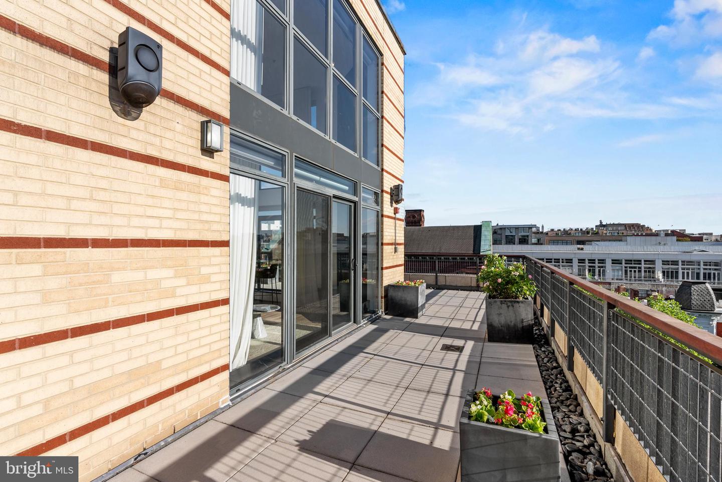1401 Q ST NW #605, WASHINGTON, District Of Columbia 20009, 2 Bedrooms Bedrooms, ,2 BathroomsBathrooms,Residential,For sale,1401 Q ST NW #605,DCDC2206356 MLS # DCDC2206356