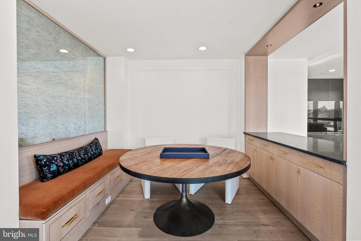 1401 Q ST NW #605, WASHINGTON, District Of Columbia 20009, 2 Bedrooms Bedrooms, ,2 BathroomsBathrooms,Residential,For sale,1401 Q ST NW #605,DCDC2206356 MLS # DCDC2206356
