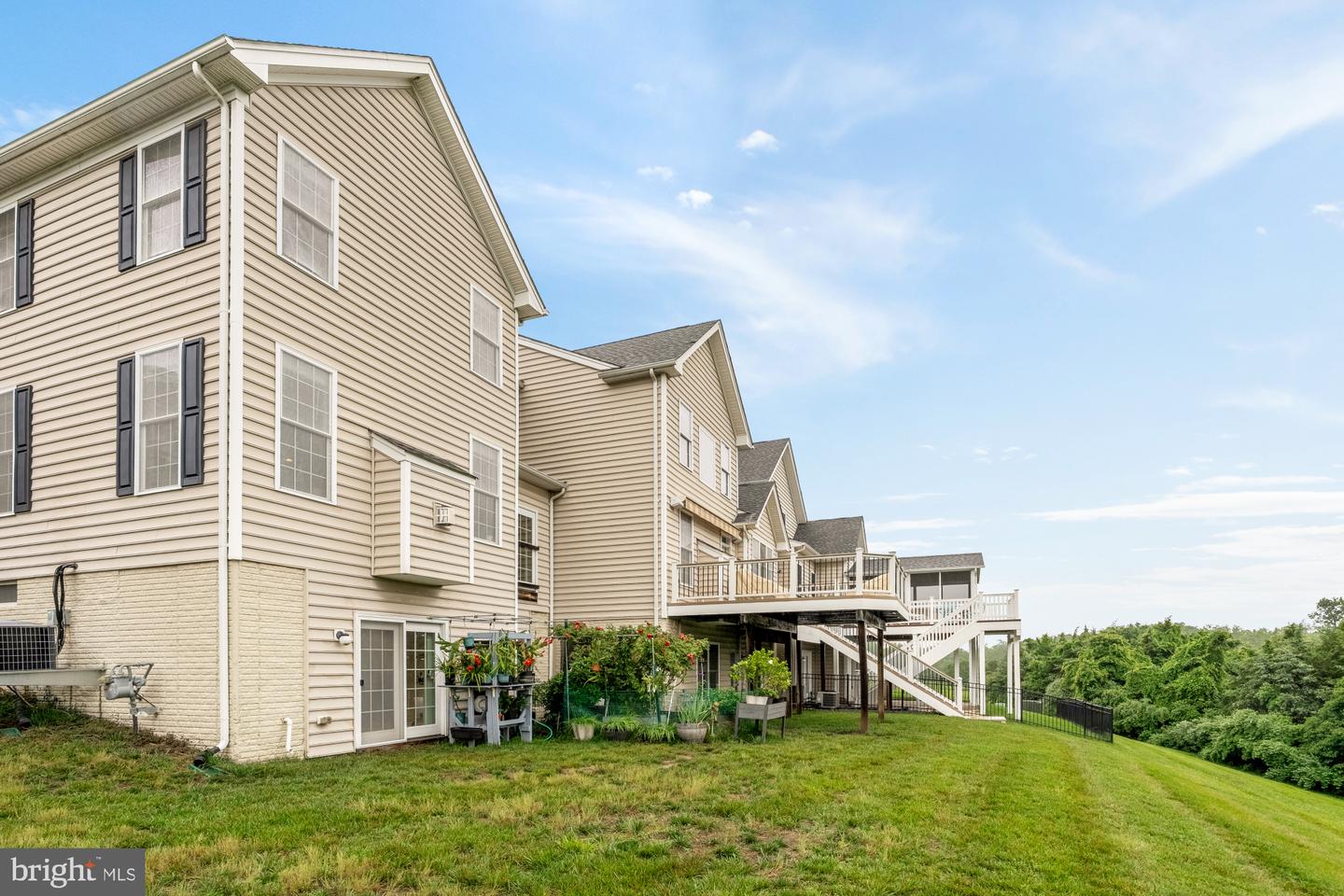 22974 WEYBRIDGE SQ, BROADLANDS, Virginia 20148, 3 Bedrooms Bedrooms, ,4 BathroomsBathrooms,Residential,For sale,22974 WEYBRIDGE SQ,VALO2099916 MLS # VALO2099916