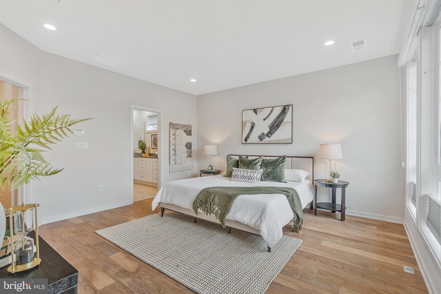 11724 PAYSONS WAY, RESTON, Virginia 20191, 4 Bedrooms Bedrooms, ,4 BathroomsBathrooms,Residential,For sale,11724 PAYSONS WAY,VAFX2248850 MLS # VAFX2248850
