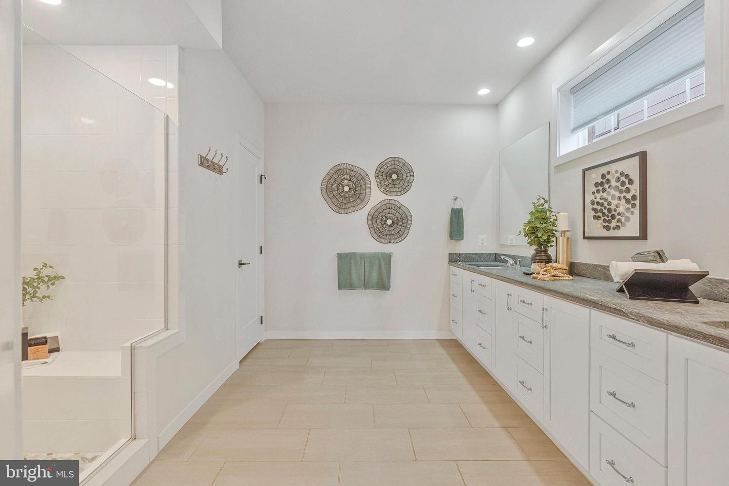11724 PAYSONS WAY, RESTON, Virginia 20191, 4 Bedrooms Bedrooms, ,4 BathroomsBathrooms,Residential,For sale,11724 PAYSONS WAY,VAFX2248850 MLS # VAFX2248850