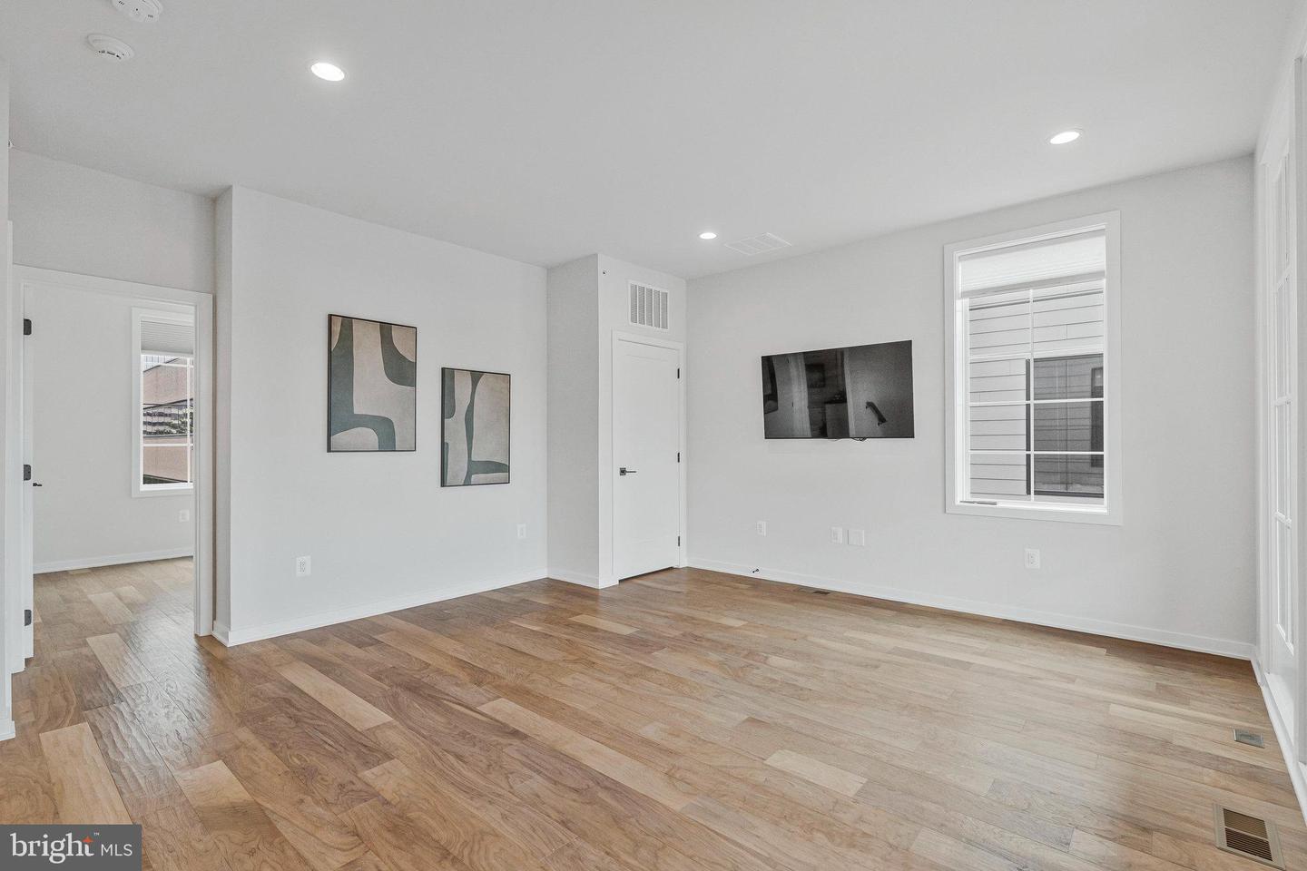 11724 PAYSONS WAY, RESTON, Virginia 20191, 4 Bedrooms Bedrooms, ,4 BathroomsBathrooms,Residential,For sale,11724 PAYSONS WAY,VAFX2248850 MLS # VAFX2248850