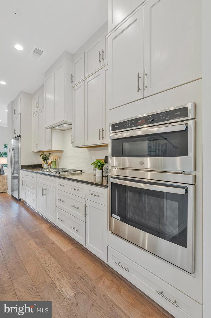 11724 PAYSONS WAY, RESTON, Virginia 20191, 4 Bedrooms Bedrooms, ,4 BathroomsBathrooms,Residential,For sale,11724 PAYSONS WAY,VAFX2248850 MLS # VAFX2248850