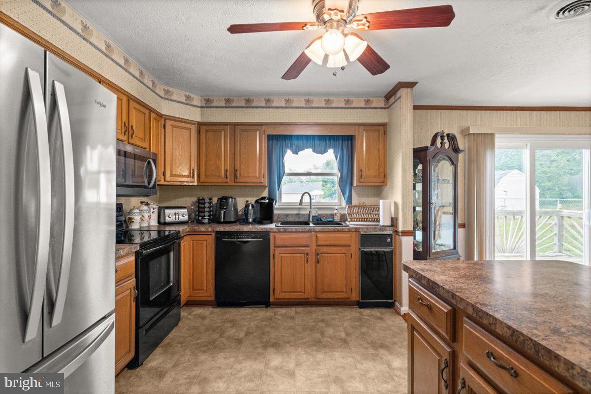 310 RIDGEFIELD AVE, STEPHENS CITY, Virginia 22655, 3 Bedrooms Bedrooms, ,2 BathroomsBathrooms,Residential,For sale,310 RIDGEFIELD AVE,VAFV2034990 MLS # VAFV2034990
