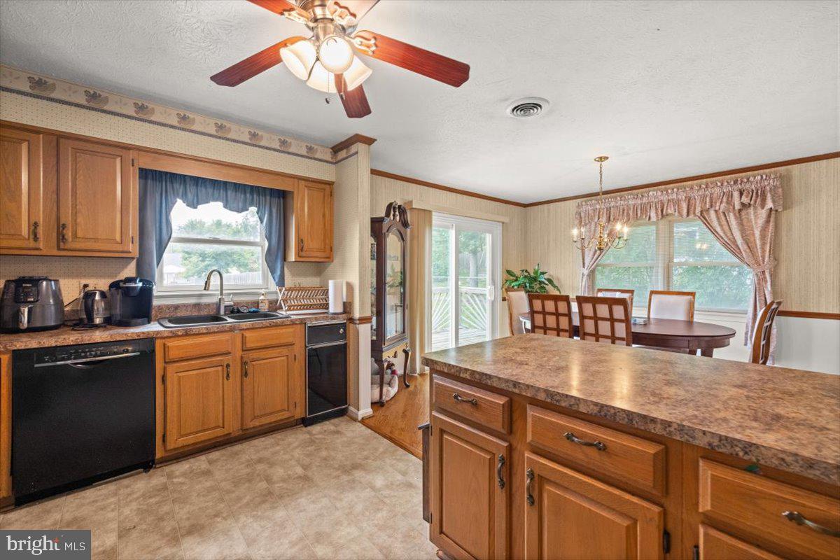 310 RIDGEFIELD AVE, STEPHENS CITY, Virginia 22655, 3 Bedrooms Bedrooms, ,2 BathroomsBathrooms,Residential,For sale,310 RIDGEFIELD AVE,VAFV2034990 MLS # VAFV2034990