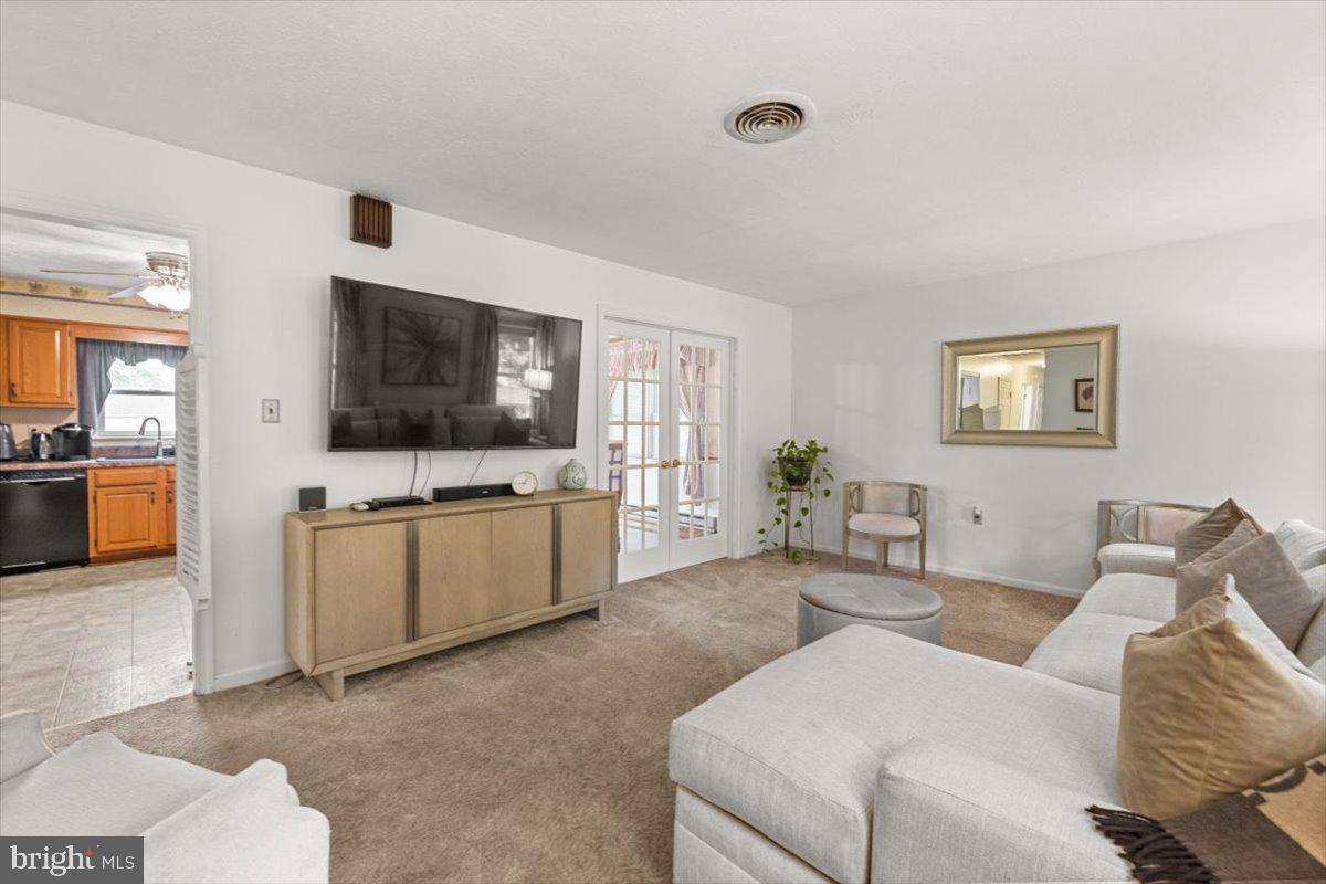 310 RIDGEFIELD AVE, STEPHENS CITY, Virginia 22655, 3 Bedrooms Bedrooms, ,2 BathroomsBathrooms,Residential,For sale,310 RIDGEFIELD AVE,VAFV2034990 MLS # VAFV2034990