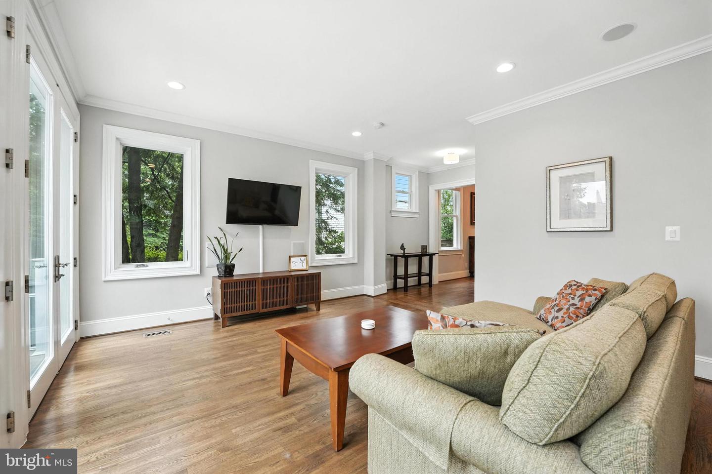 3831 FULTON ST NW, WASHINGTON, District Of Columbia 20007, 4 Bedrooms Bedrooms, ,4 BathroomsBathrooms,Residential,For sale,3831 FULTON ST NW,DCDC2206436 MLS # DCDC2206436