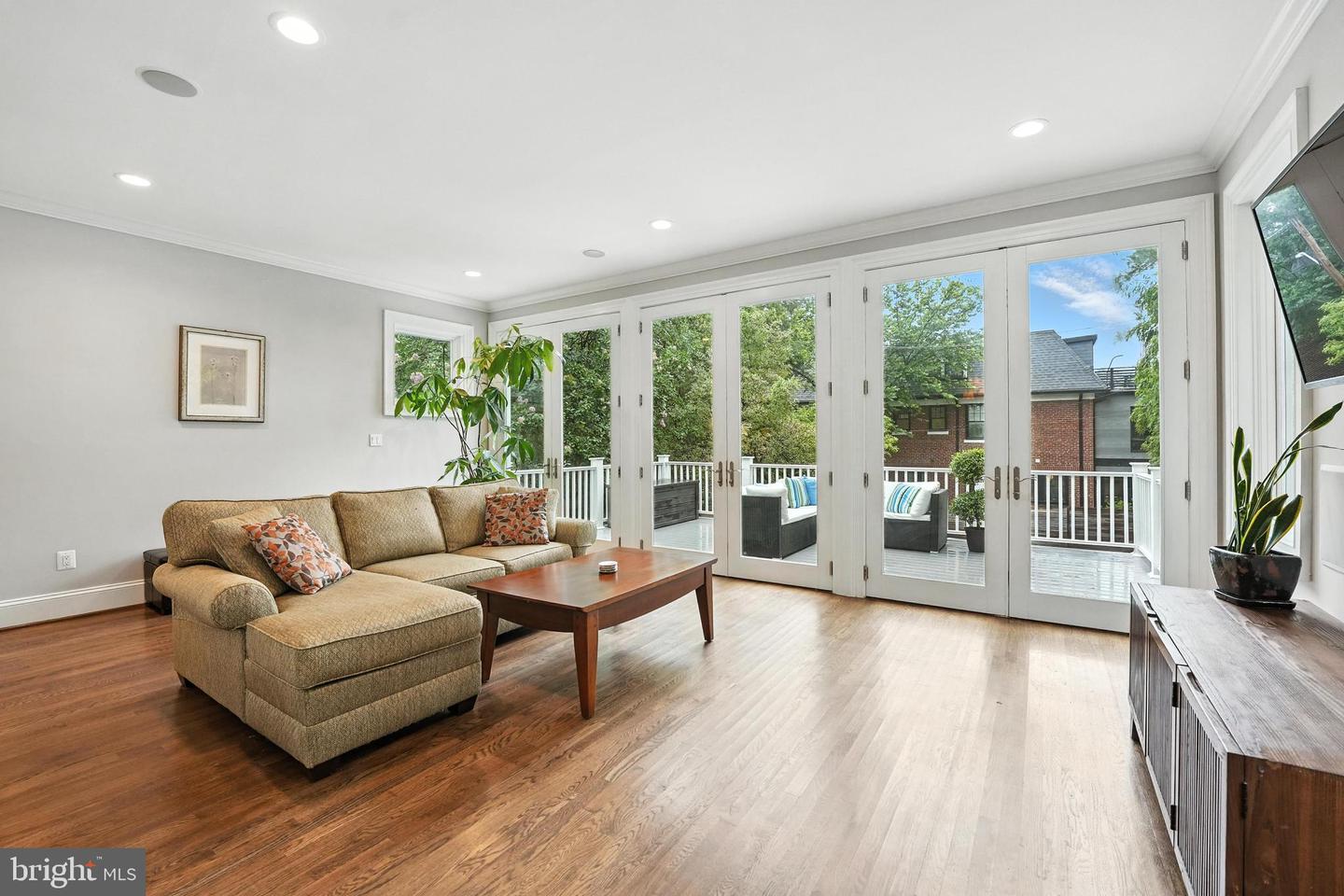 3831 FULTON ST NW, WASHINGTON, District Of Columbia 20007, 4 Bedrooms Bedrooms, ,4 BathroomsBathrooms,Residential,For sale,3831 FULTON ST NW,DCDC2206436 MLS # DCDC2206436