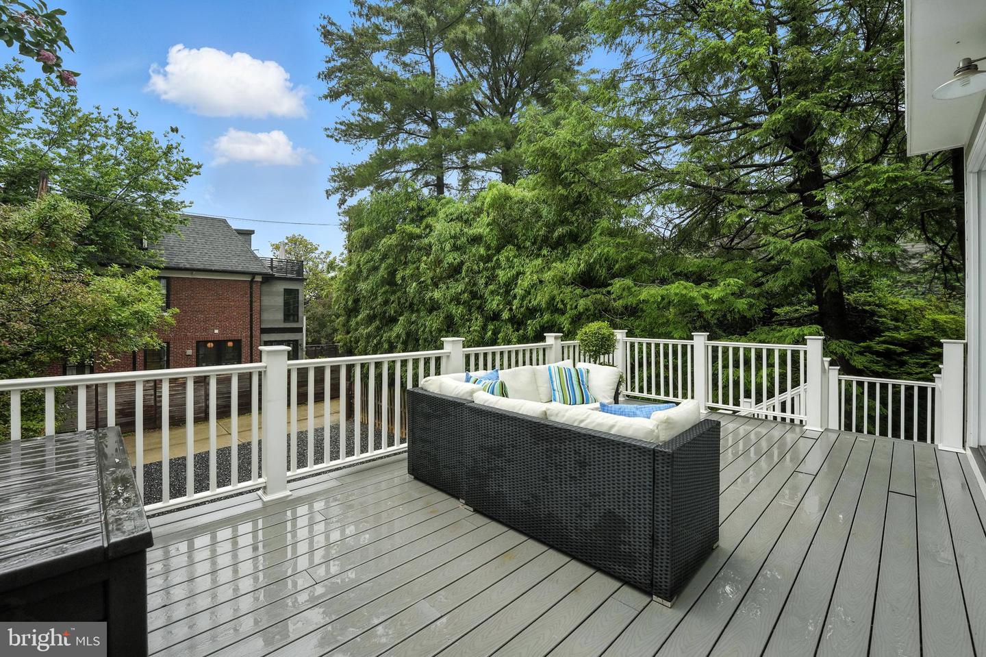 3831 FULTON ST NW, WASHINGTON, District Of Columbia 20007, 4 Bedrooms Bedrooms, ,4 BathroomsBathrooms,Residential,For sale,3831 FULTON ST NW,DCDC2206436 MLS # DCDC2206436