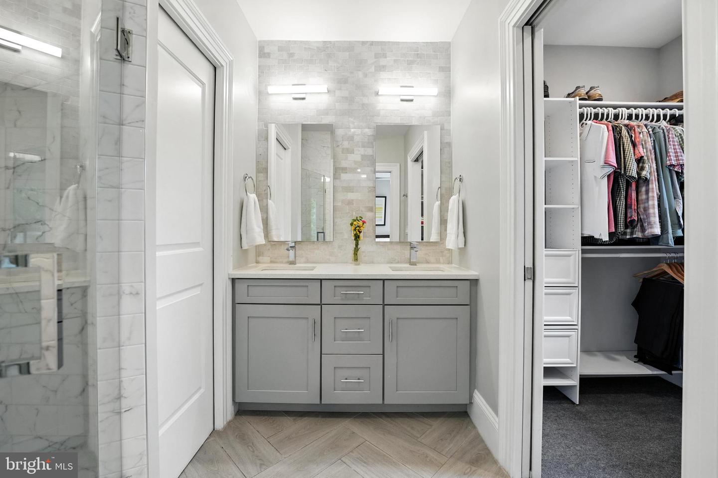 3831 FULTON ST NW, WASHINGTON, District Of Columbia 20007, 4 Bedrooms Bedrooms, ,4 BathroomsBathrooms,Residential,For sale,3831 FULTON ST NW,DCDC2206436 MLS # DCDC2206436