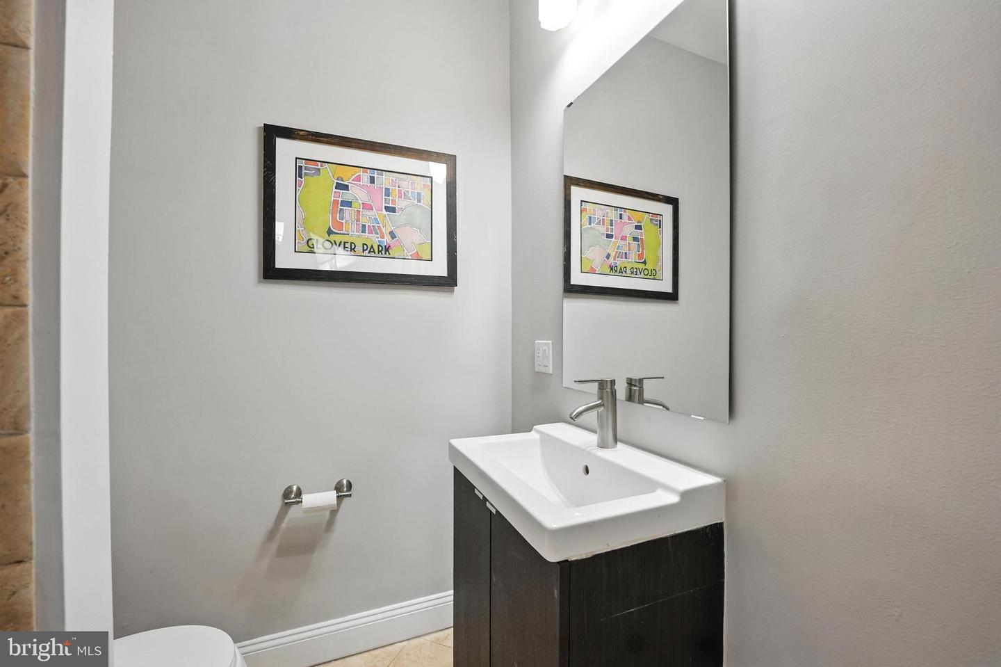 3831 FULTON ST NW, WASHINGTON, District Of Columbia 20007, 4 Bedrooms Bedrooms, ,4 BathroomsBathrooms,Residential,For sale,3831 FULTON ST NW,DCDC2206436 MLS # DCDC2206436