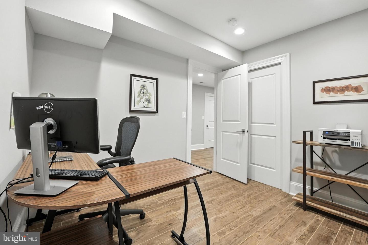 3831 FULTON ST NW, WASHINGTON, District Of Columbia 20007, 4 Bedrooms Bedrooms, ,4 BathroomsBathrooms,Residential,For sale,3831 FULTON ST NW,DCDC2206436 MLS # DCDC2206436