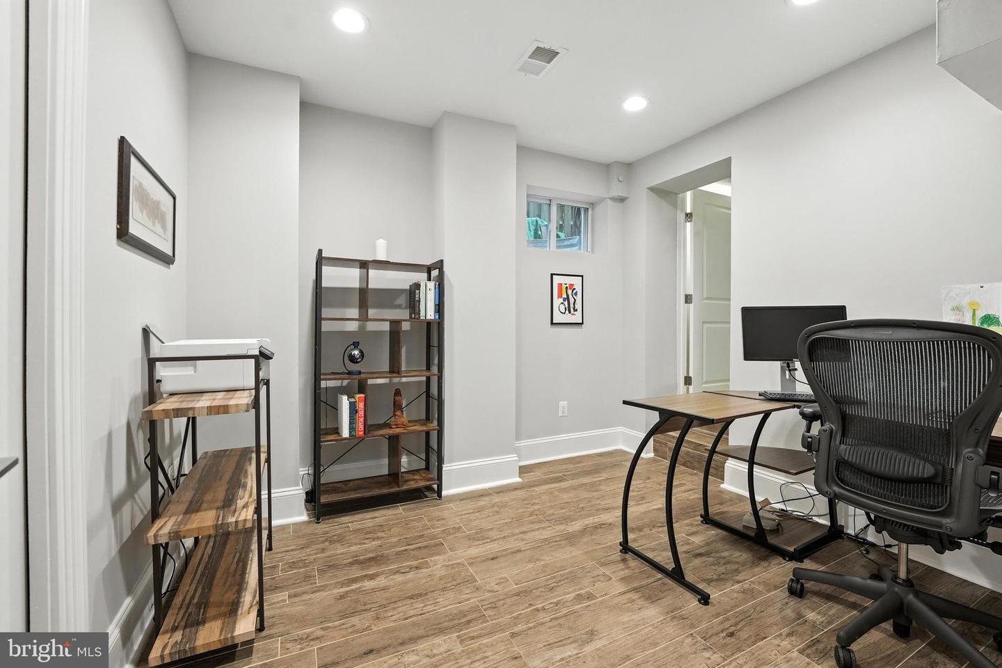 3831 FULTON ST NW, WASHINGTON, District Of Columbia 20007, 4 Bedrooms Bedrooms, ,4 BathroomsBathrooms,Residential,For sale,3831 FULTON ST NW,DCDC2206436 MLS # DCDC2206436