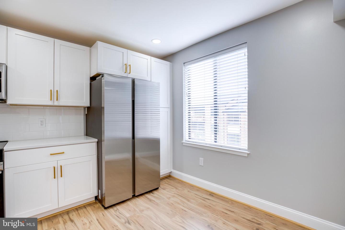 9704 KINGSBRIDGE DR #203, FAIRFAX, Virginia 22031, 1 Bedroom Bedrooms, ,1 BathroomBathrooms,Residential,For sale,9704 KINGSBRIDGE DR #203,VAFX2248978 MLS # VAFX2248978