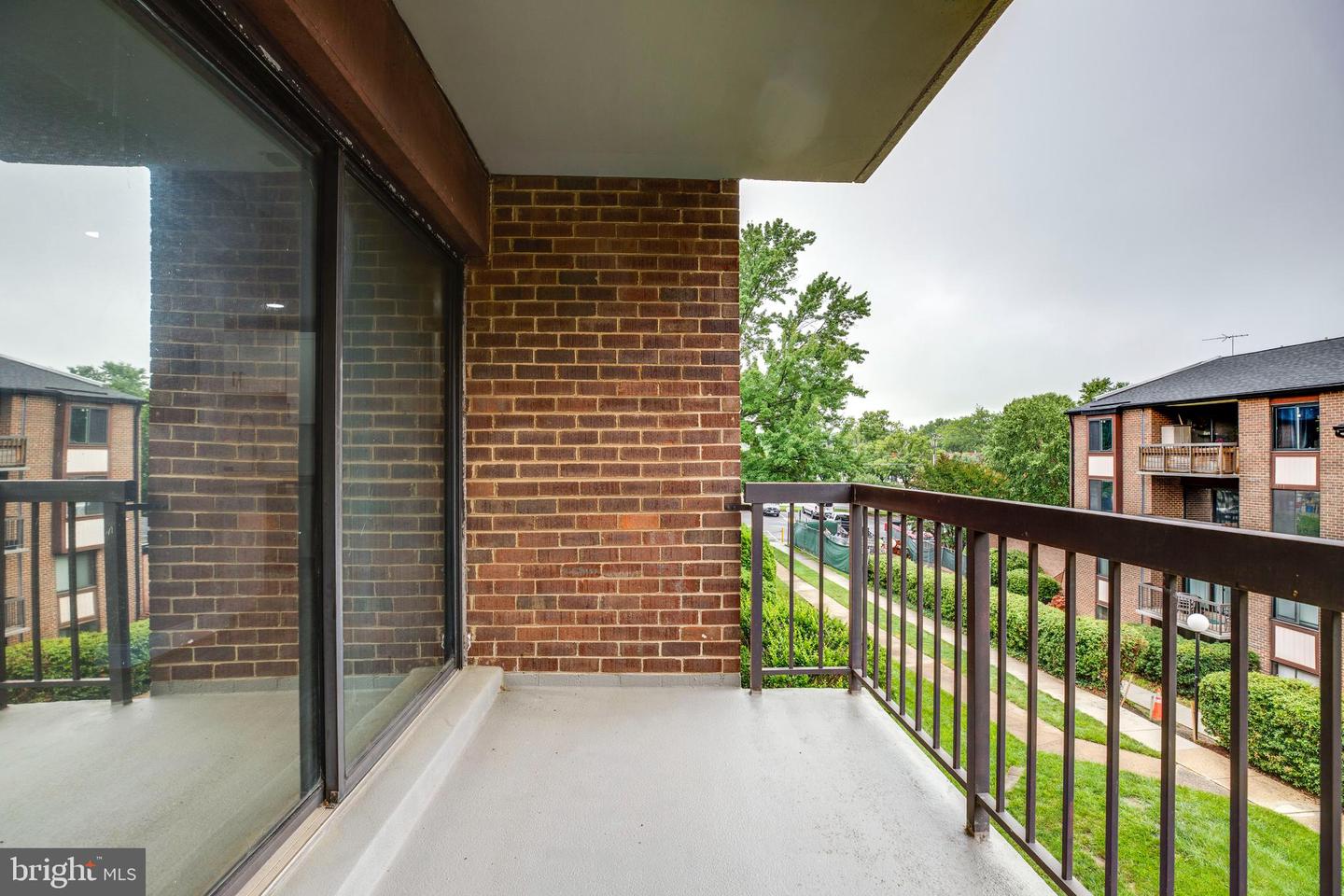 9704 KINGSBRIDGE DR #203, FAIRFAX, Virginia 22031, 1 Bedroom Bedrooms, ,1 BathroomBathrooms,Residential,For sale,9704 KINGSBRIDGE DR #203,VAFX2248978 MLS # VAFX2248978