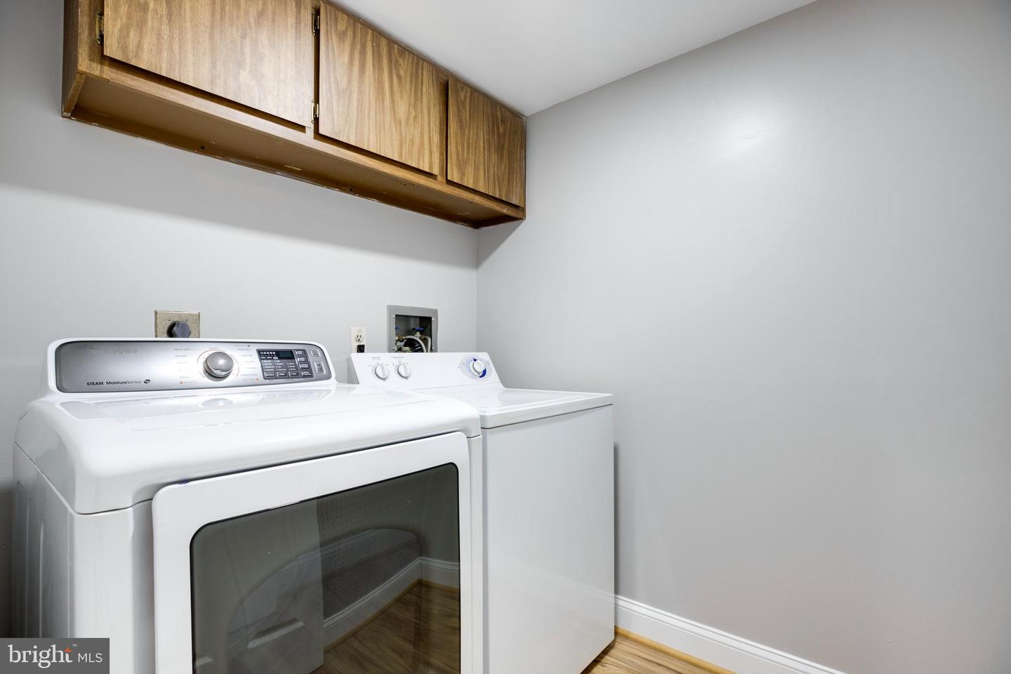 9704 KINGSBRIDGE DR #203, FAIRFAX, Virginia 22031, 1 Bedroom Bedrooms, ,1 BathroomBathrooms,Residential,For sale,9704 KINGSBRIDGE DR #203,VAFX2248978 MLS # VAFX2248978