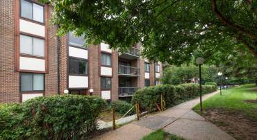 9704 KINGSBRIDGE DR #203, FAIRFAX, Virginia 22031, 1 Bedroom Bedrooms, ,1 BathroomBathrooms,Residential,For sale,9704 KINGSBRIDGE DR #203,VAFX2248978 MLS # VAFX2248978