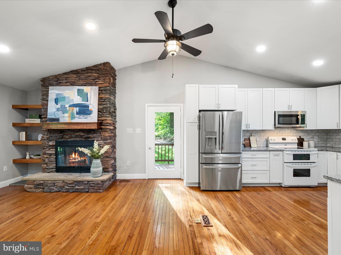 181 HIGH KNOB CT, FRONT ROYAL, Virginia 22630, 3 Bedrooms Bedrooms, ,2 BathroomsBathrooms,Residential,For sale,181 HIGH KNOB CT,VAWR2011524 MLS # VAWR2011524