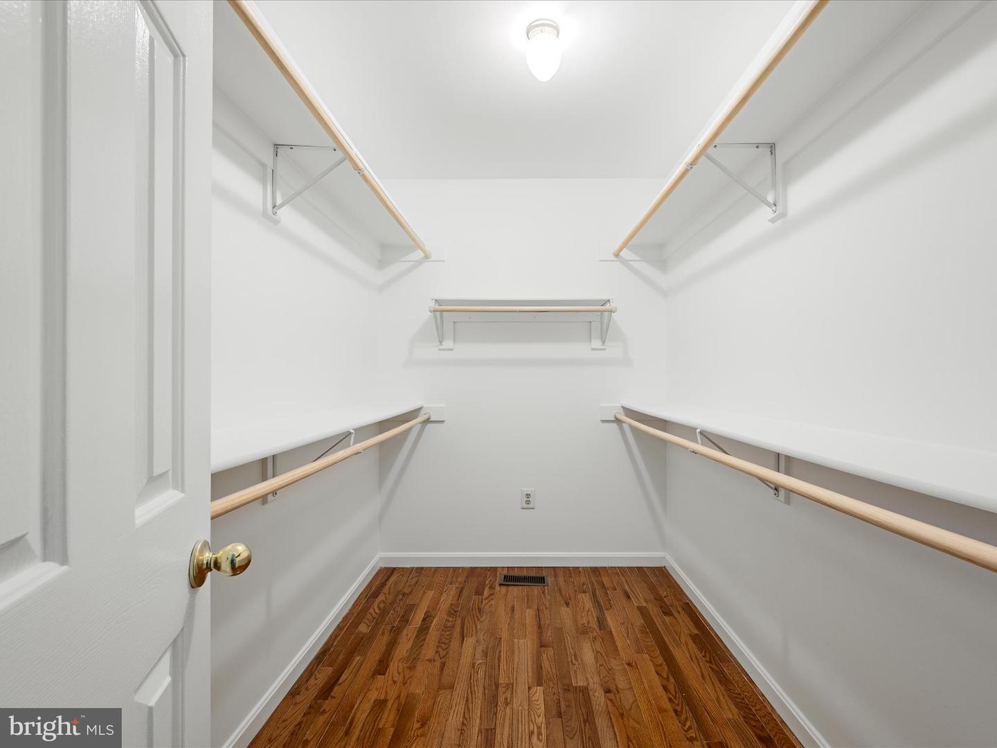 181 HIGH KNOB CT, FRONT ROYAL, Virginia 22630, 3 Bedrooms Bedrooms, ,2 BathroomsBathrooms,Residential,For sale,181 HIGH KNOB CT,VAWR2011524 MLS # VAWR2011524