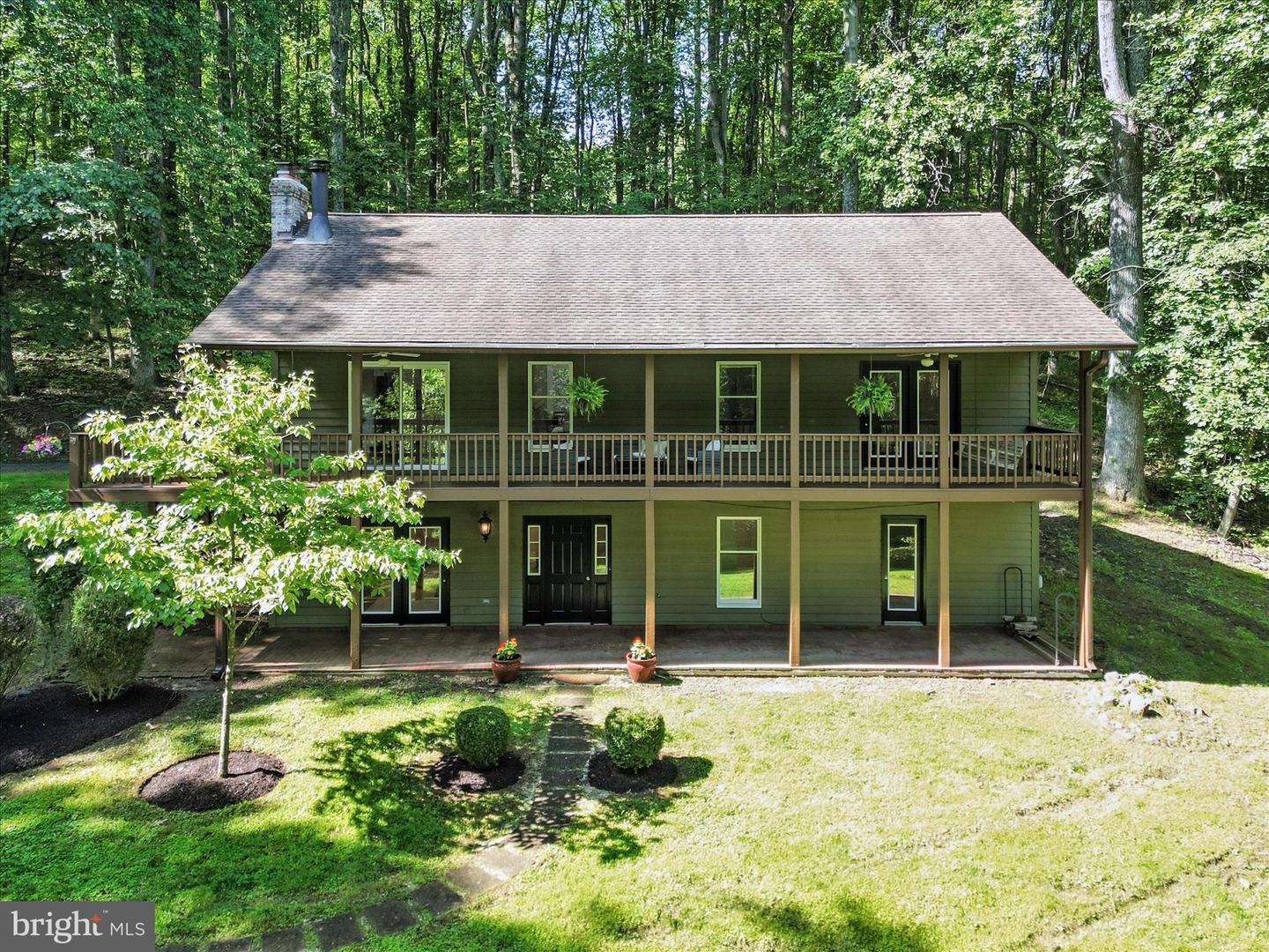 181 HIGH KNOB CT, FRONT ROYAL, Virginia 22630, 3 Bedrooms Bedrooms, ,2 BathroomsBathrooms,Residential,For sale,181 HIGH KNOB CT,VAWR2011524 MLS # VAWR2011524