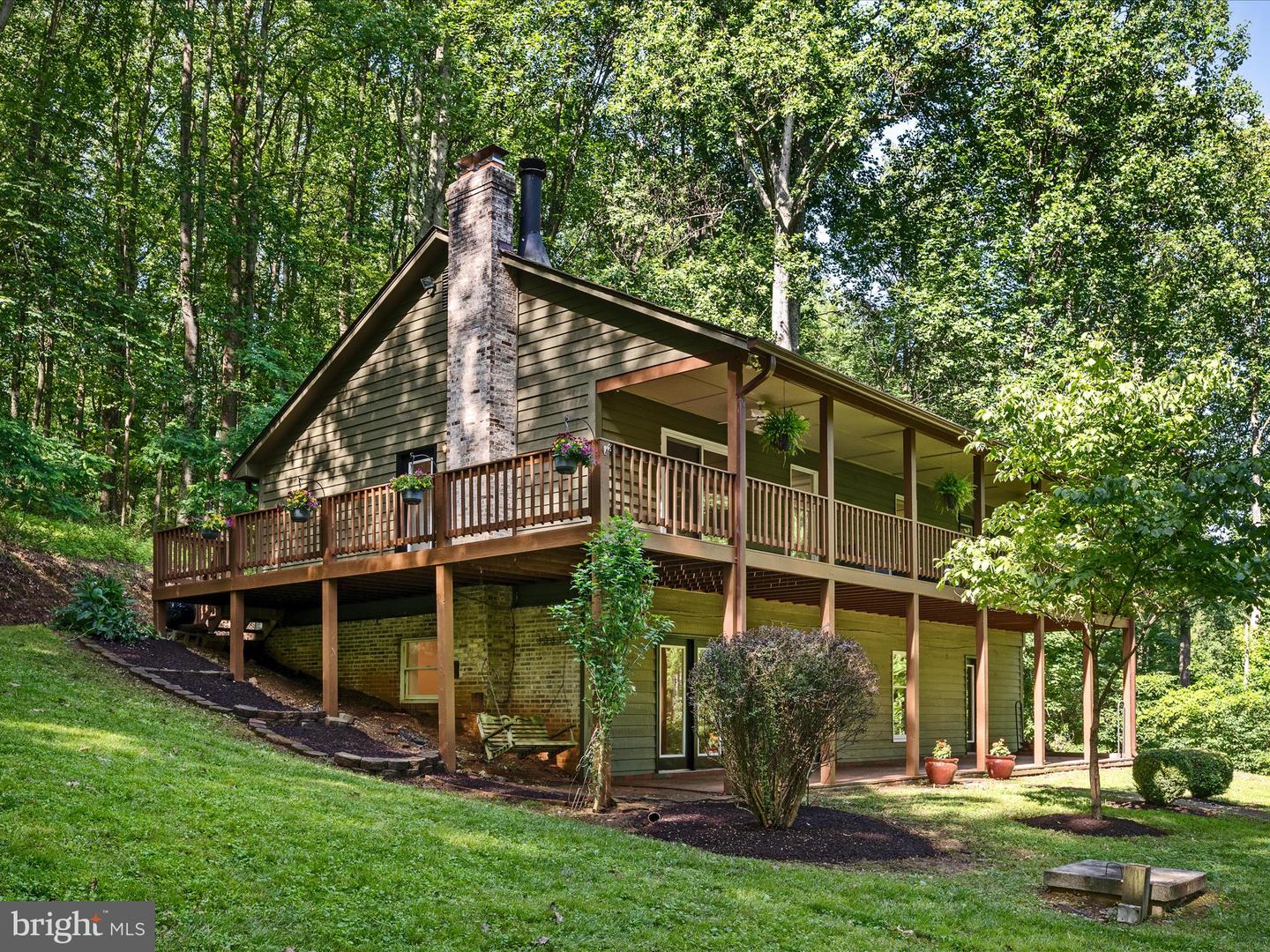 181 HIGH KNOB CT, FRONT ROYAL, Virginia 22630, 3 Bedrooms Bedrooms, ,2 BathroomsBathrooms,Residential,For sale,181 HIGH KNOB CT,VAWR2011524 MLS # VAWR2011524