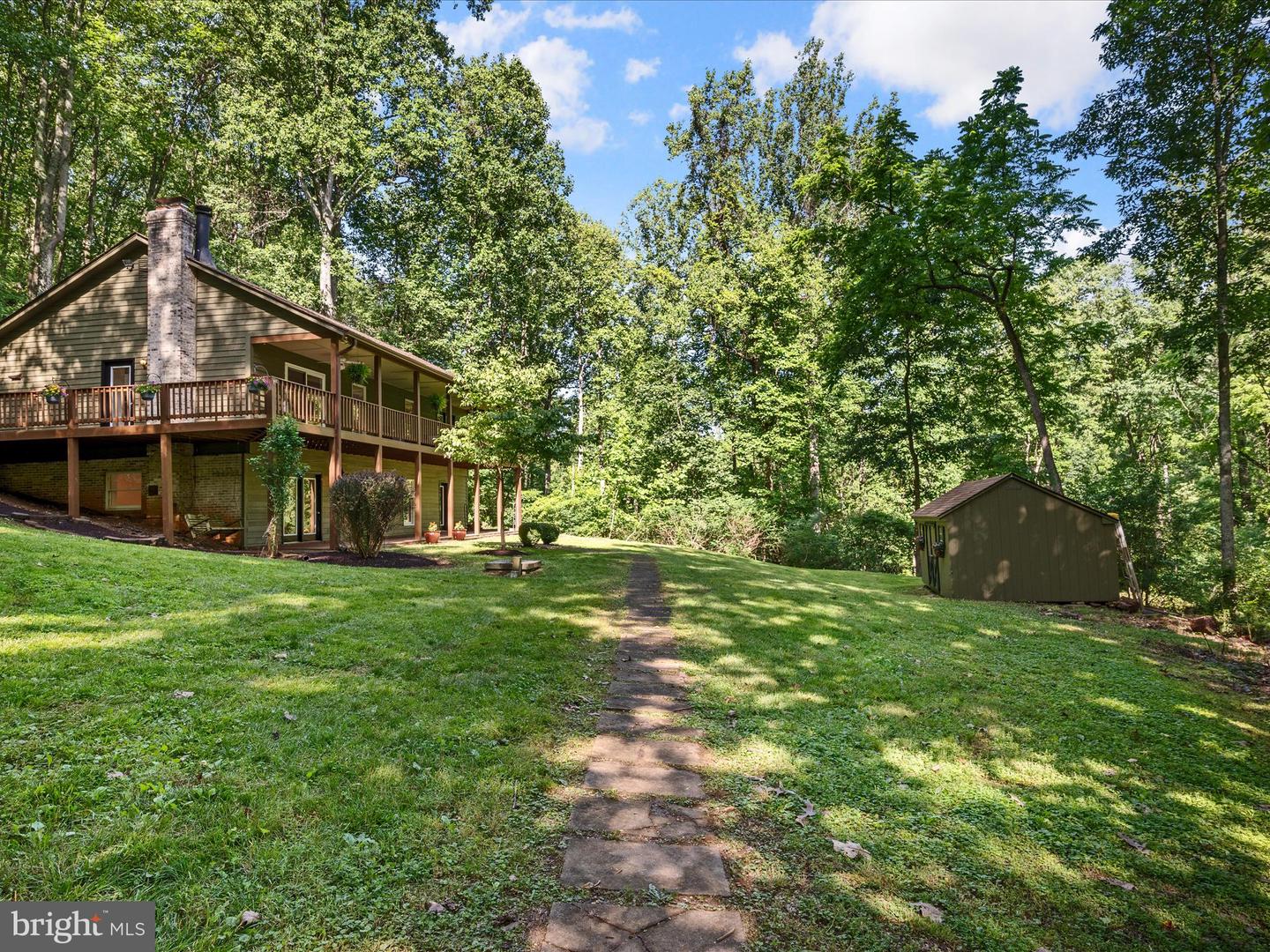 181 HIGH KNOB CT, FRONT ROYAL, Virginia 22630, 3 Bedrooms Bedrooms, ,2 BathroomsBathrooms,Residential,For sale,181 HIGH KNOB CT,VAWR2011524 MLS # VAWR2011524