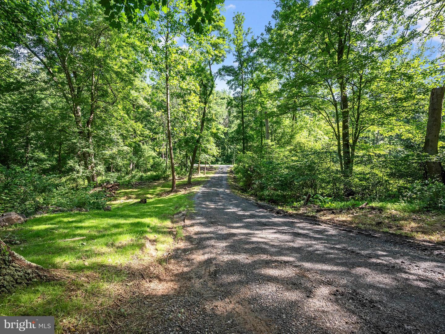 181 HIGH KNOB CT, FRONT ROYAL, Virginia 22630, 3 Bedrooms Bedrooms, ,2 BathroomsBathrooms,Residential,For sale,181 HIGH KNOB CT,VAWR2011524 MLS # VAWR2011524
