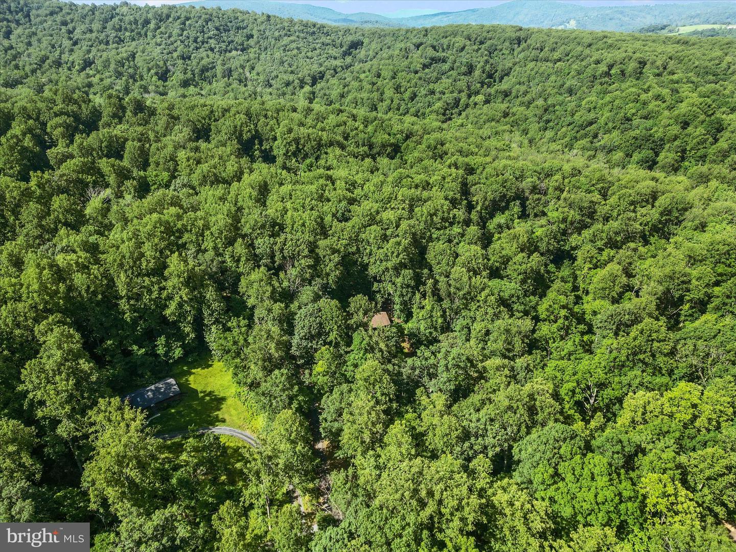 181 HIGH KNOB CT, FRONT ROYAL, Virginia 22630, 3 Bedrooms Bedrooms, ,2 BathroomsBathrooms,Residential,For sale,181 HIGH KNOB CT,VAWR2011524 MLS # VAWR2011524