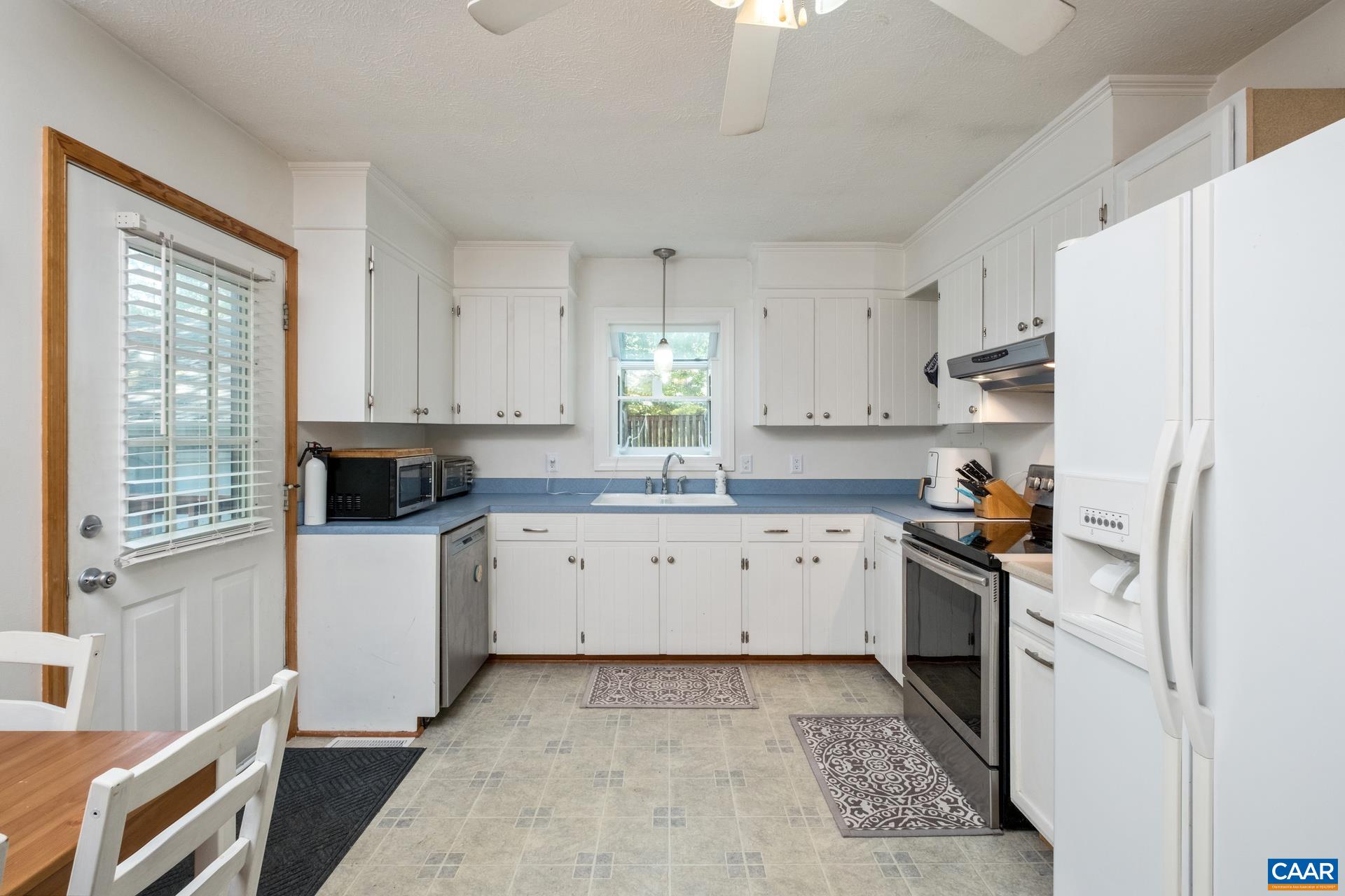 1288 PREDDY CREEK RD, BARBOURSVILLE, Virginia 22923, 3 Bedrooms Bedrooms, ,2 BathroomsBathrooms,Residential,1288 PREDDY CREEK RD,666003 MLS # 666003
