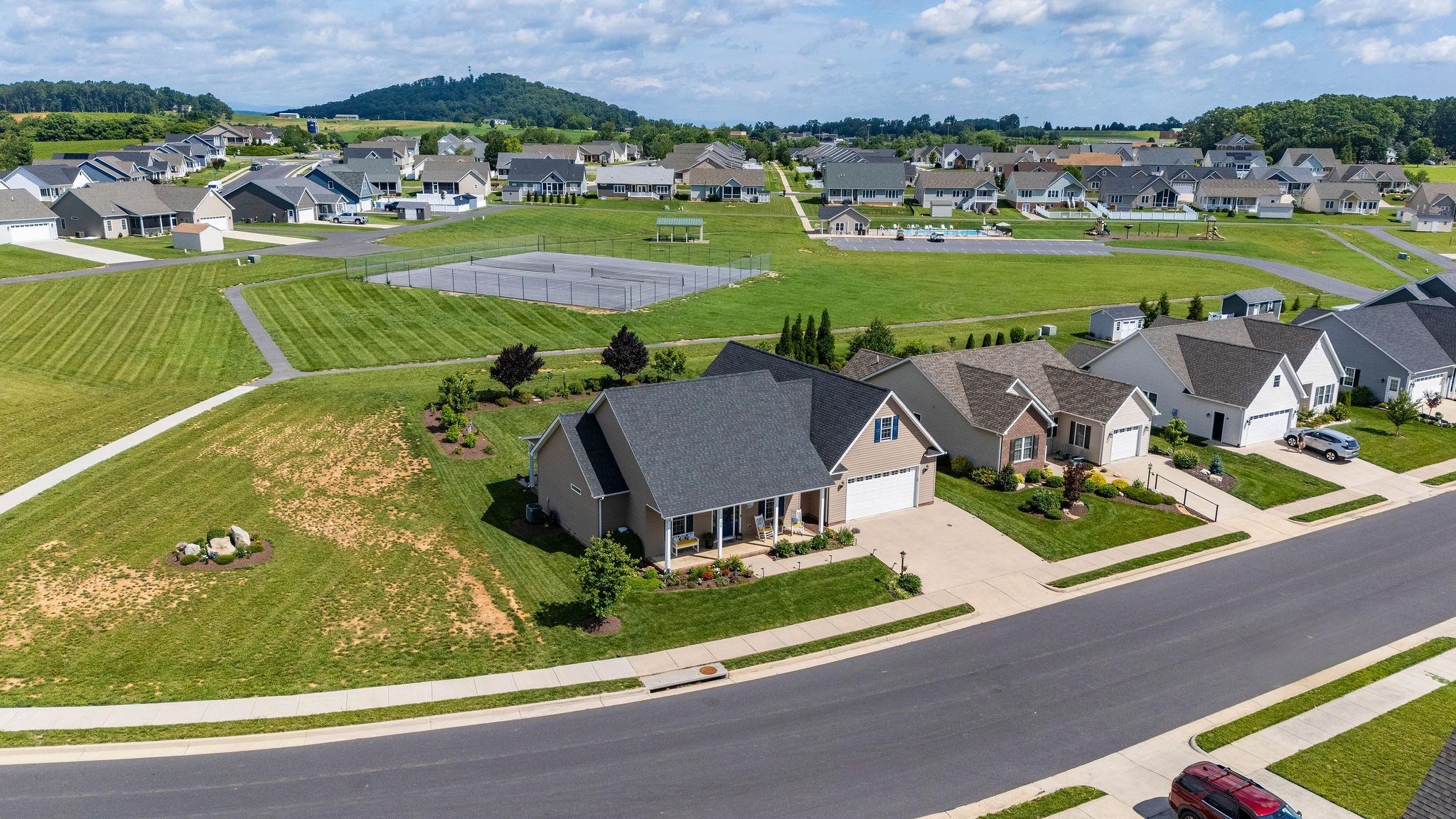 193 LOCUST GROVE LN, STUARTS DRAFT, Virginia 24477, 3 Bedrooms Bedrooms, ,2 BathroomsBathrooms,Residential,193 LOCUST GROVE LN,666006 MLS # 666006