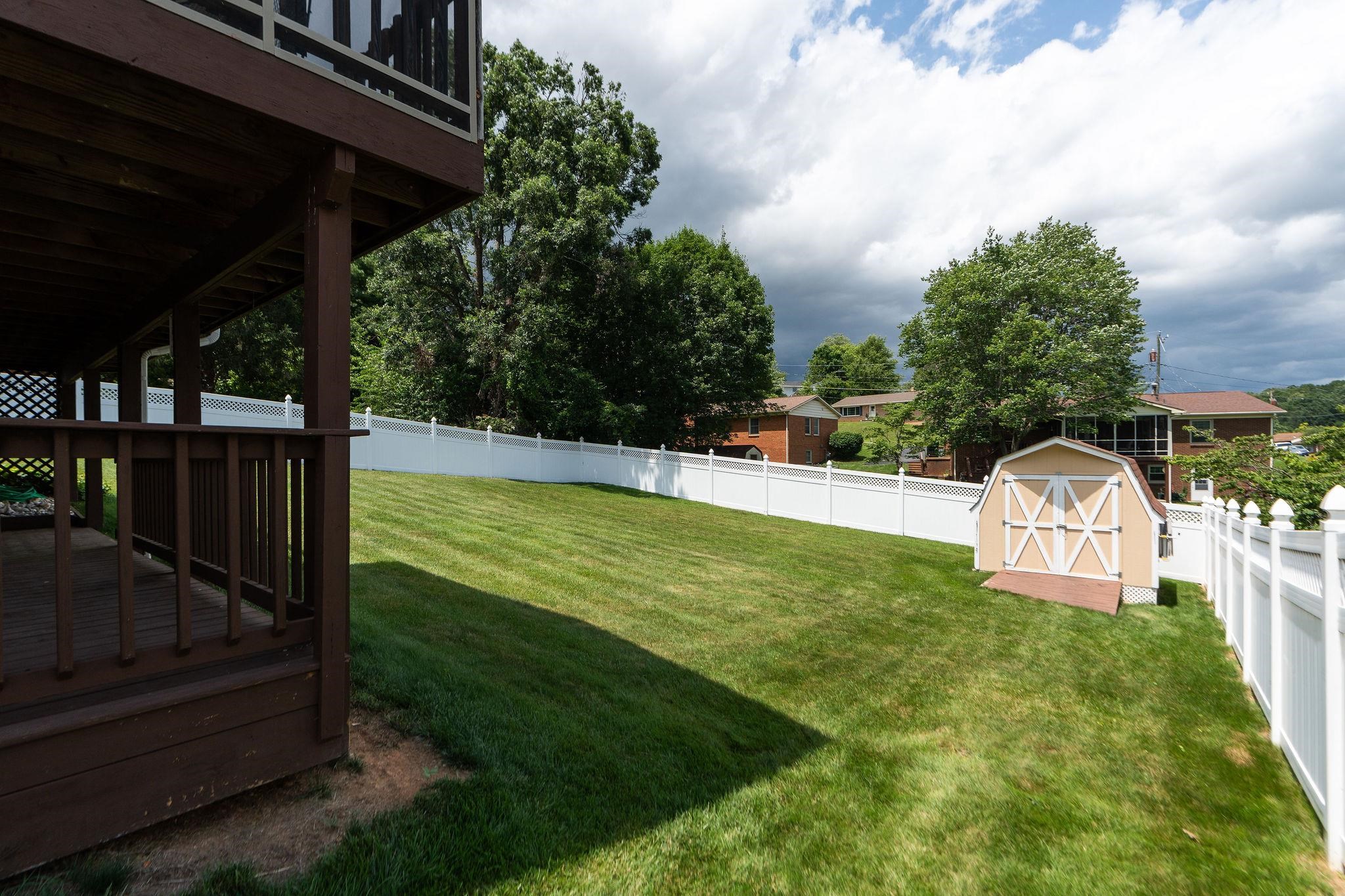 2517 N SHARLAINE DR, STAUNTON, Virginia 24401, 3 Bedrooms Bedrooms, ,1 BathroomBathrooms,Residential,2517 N SHARLAINE DR,666007 MLS # 666007