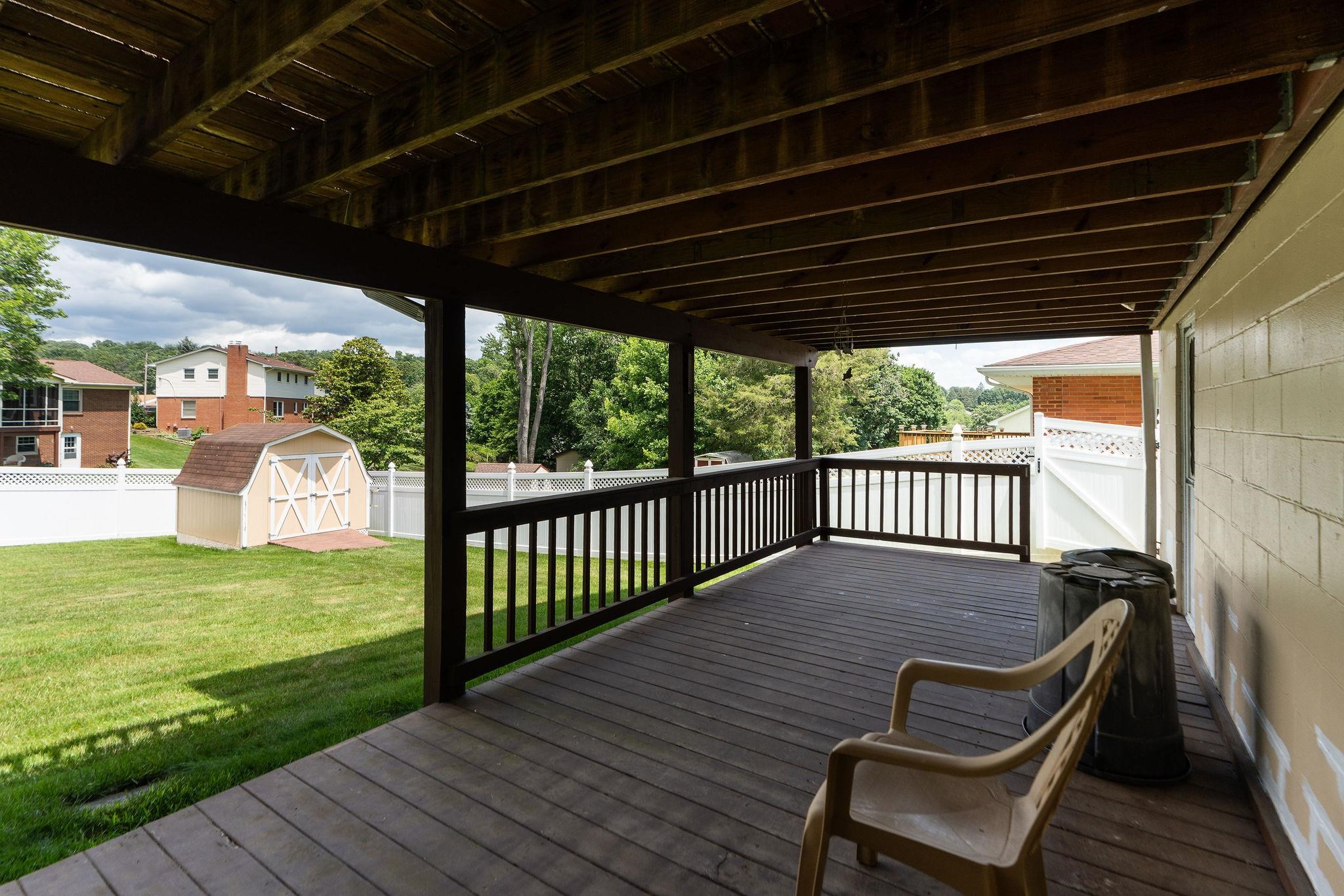 2517 N SHARLAINE DR, STAUNTON, Virginia 24401, 3 Bedrooms Bedrooms, ,1 BathroomBathrooms,Residential,2517 N SHARLAINE DR,666007 MLS # 666007