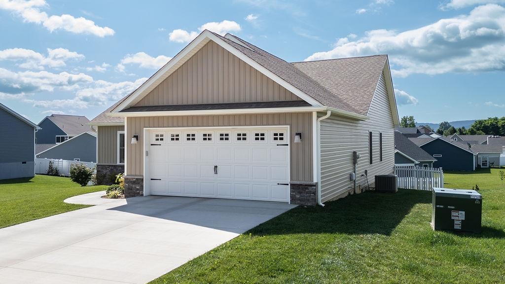 170 LINDBURGH DR, WAYNESBORO, Virginia 22980, 3 Bedrooms Bedrooms, ,2 BathroomsBathrooms,Residential,170 LINDBURGH DR,666008 MLS # 666008