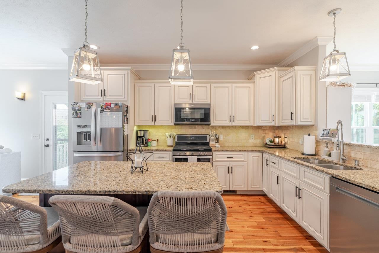731 HIDDEN BROOK RD, MCGAHEYSVILLE, Virginia 22840, 5 Bedrooms Bedrooms, ,4 BathroomsBathrooms,Residential,731 HIDDEN BROOK RD,666011 MLS # 666011