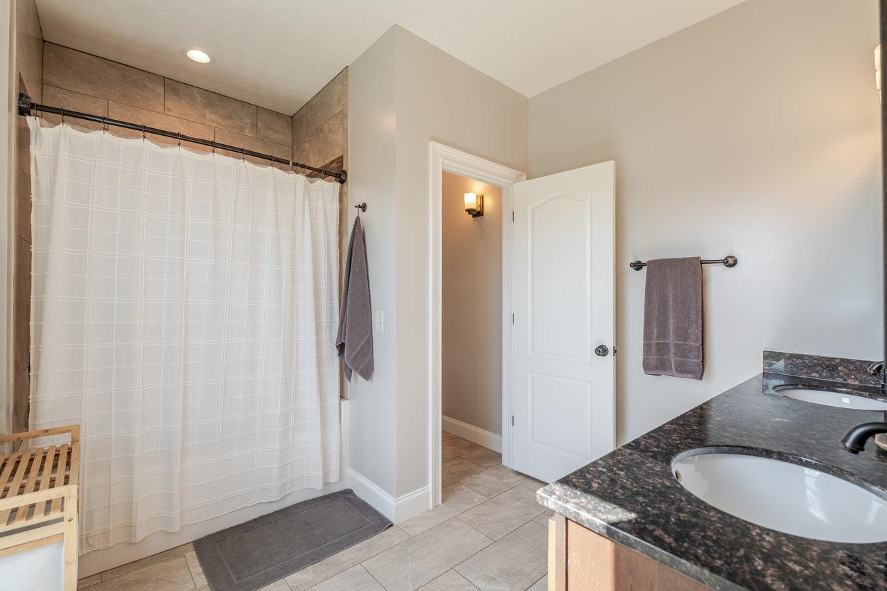 731 HIDDEN BROOK RD, MCGAHEYSVILLE, Virginia 22840, 5 Bedrooms Bedrooms, ,4 BathroomsBathrooms,Residential,731 HIDDEN BROOK RD,666011 MLS # 666011