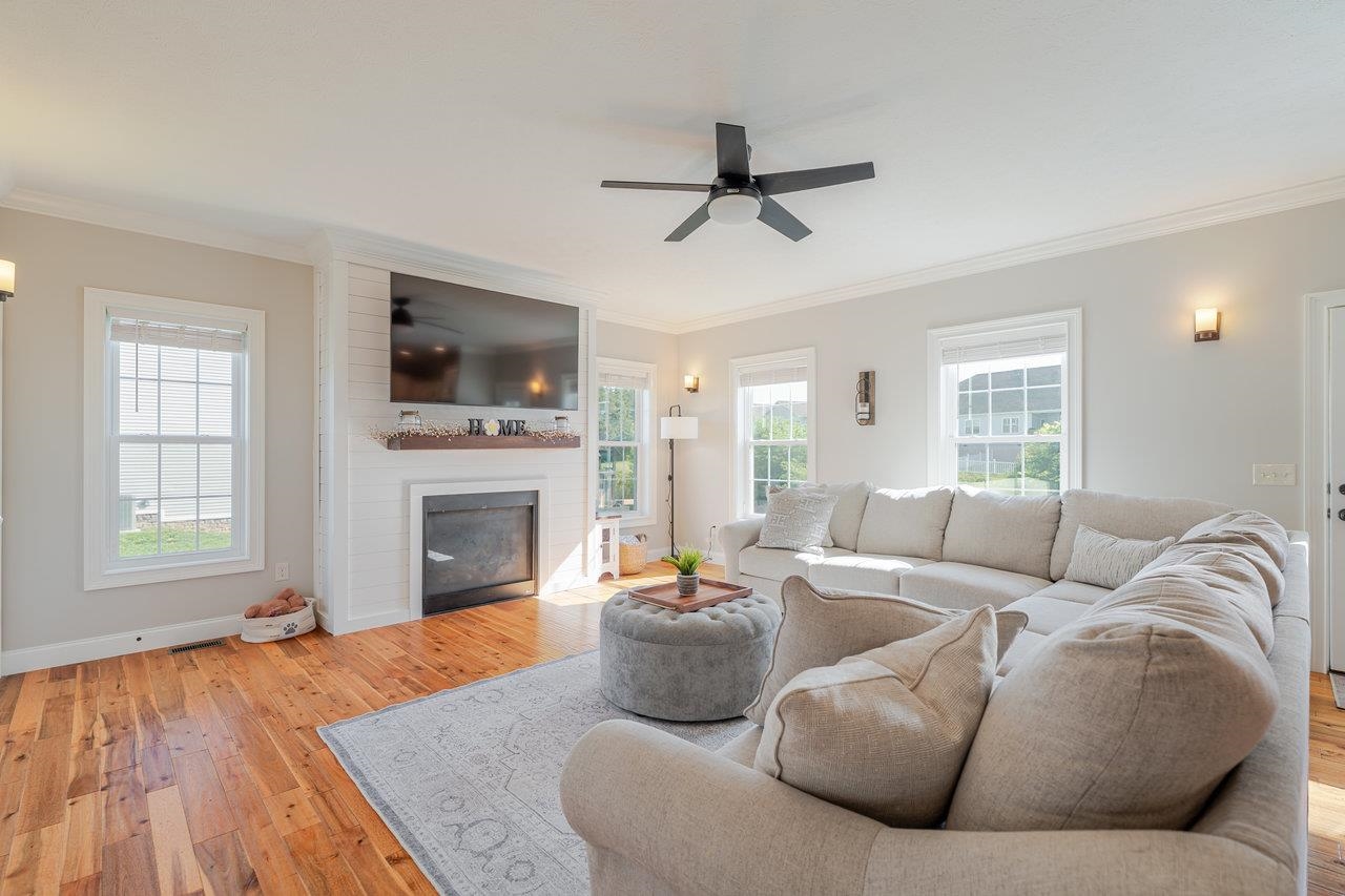 731 HIDDEN BROOK RD, MCGAHEYSVILLE, Virginia 22840, 5 Bedrooms Bedrooms, ,4 BathroomsBathrooms,Residential,731 HIDDEN BROOK RD,666011 MLS # 666011