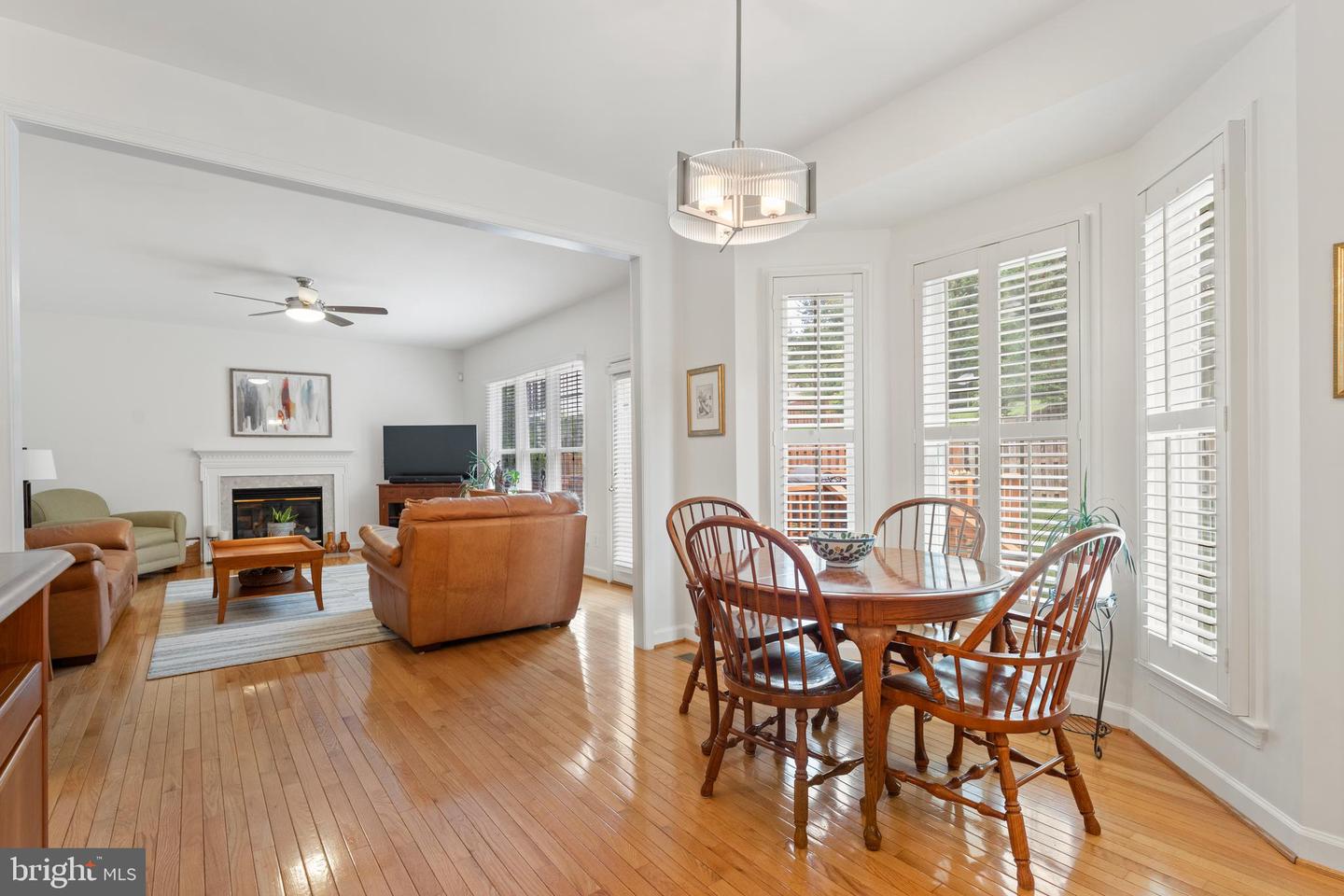 6847 CREEK CREST WAY, SPRINGFIELD, Virginia 22150, 5 Bedrooms Bedrooms, ,4 BathroomsBathrooms,Residential,For sale,6847 CREEK CREST WAY,VAFX2248974 MLS # VAFX2248974
