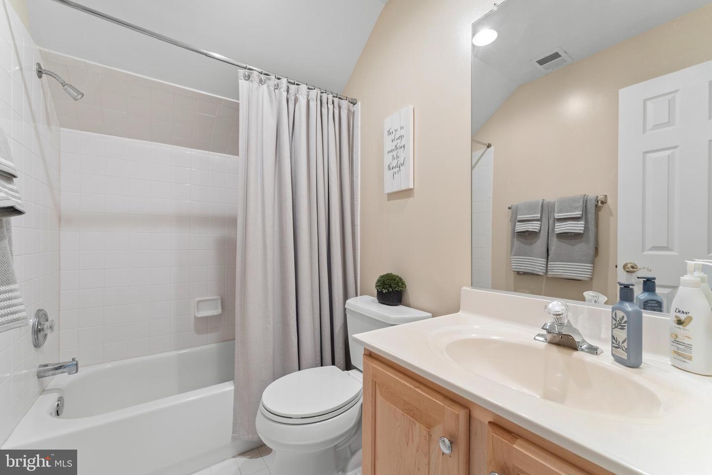 6847 CREEK CREST WAY, SPRINGFIELD, Virginia 22150, 5 Bedrooms Bedrooms, ,4 BathroomsBathrooms,Residential,For sale,6847 CREEK CREST WAY,VAFX2248974 MLS # VAFX2248974