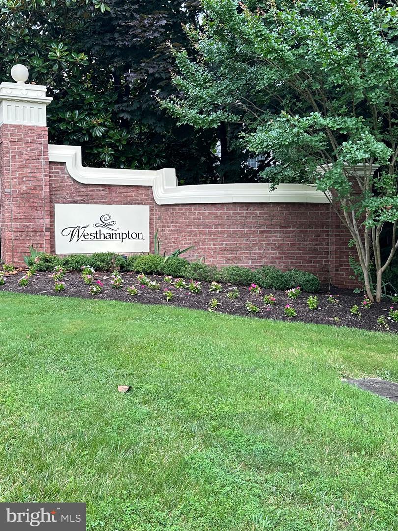 6847 CREEK CREST WAY, SPRINGFIELD, Virginia 22150, 5 Bedrooms Bedrooms, ,4 BathroomsBathrooms,Residential,For sale,6847 CREEK CREST WAY,VAFX2248974 MLS # VAFX2248974