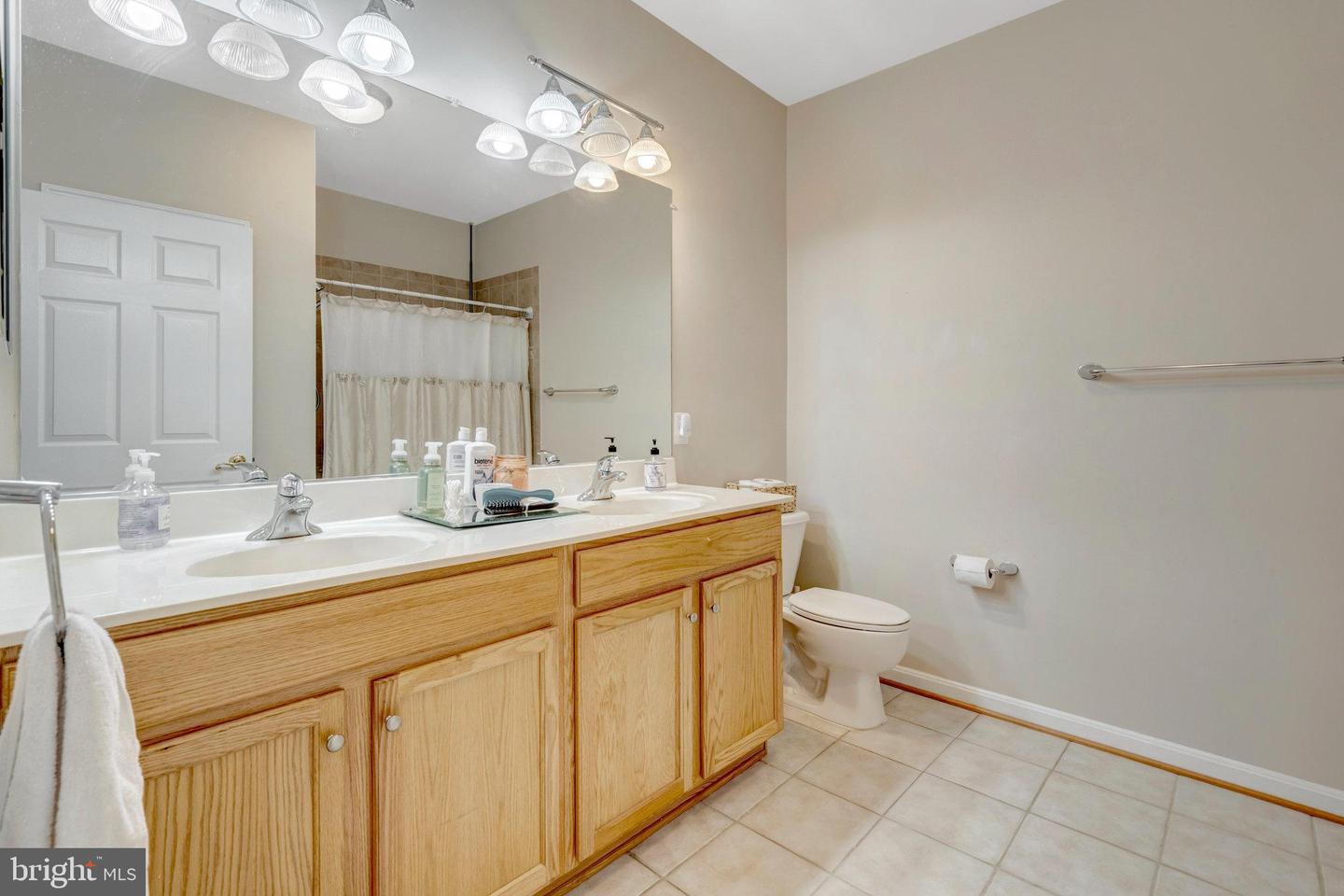 20810 NOBLE TER #104, STERLING, Virginia 20165, 3 Bedrooms Bedrooms, ,2 BathroomsBathrooms,Residential,For sale,20810 NOBLE TER #104,VALO2100026 MLS # VALO2100026