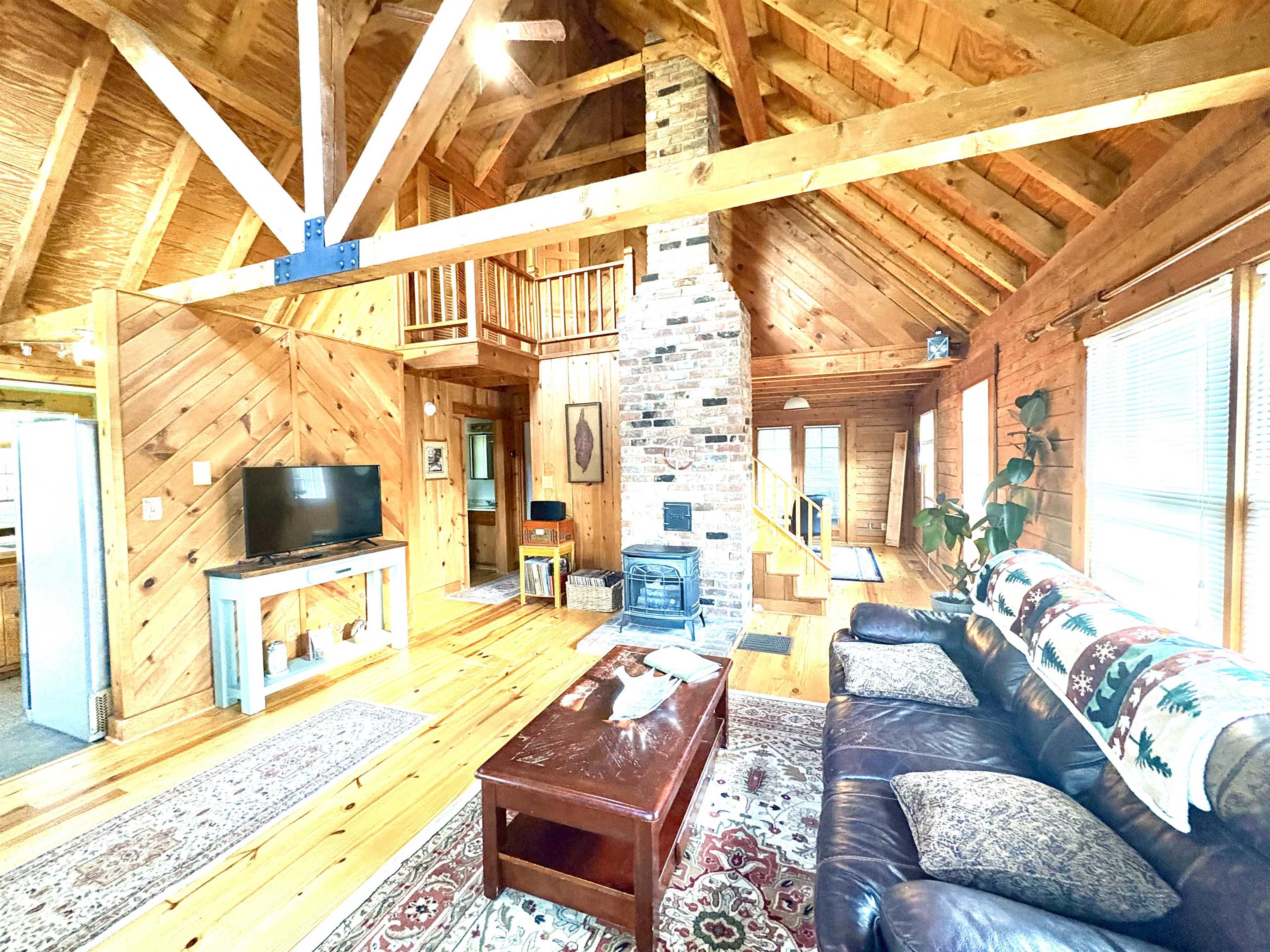 79 RIVER RIDGE RD, VERONA, Virginia 24482, 2 Bedrooms Bedrooms, ,2 BathroomsBathrooms,Residential,79 RIVER RIDGE RD,666013 MLS # 666013