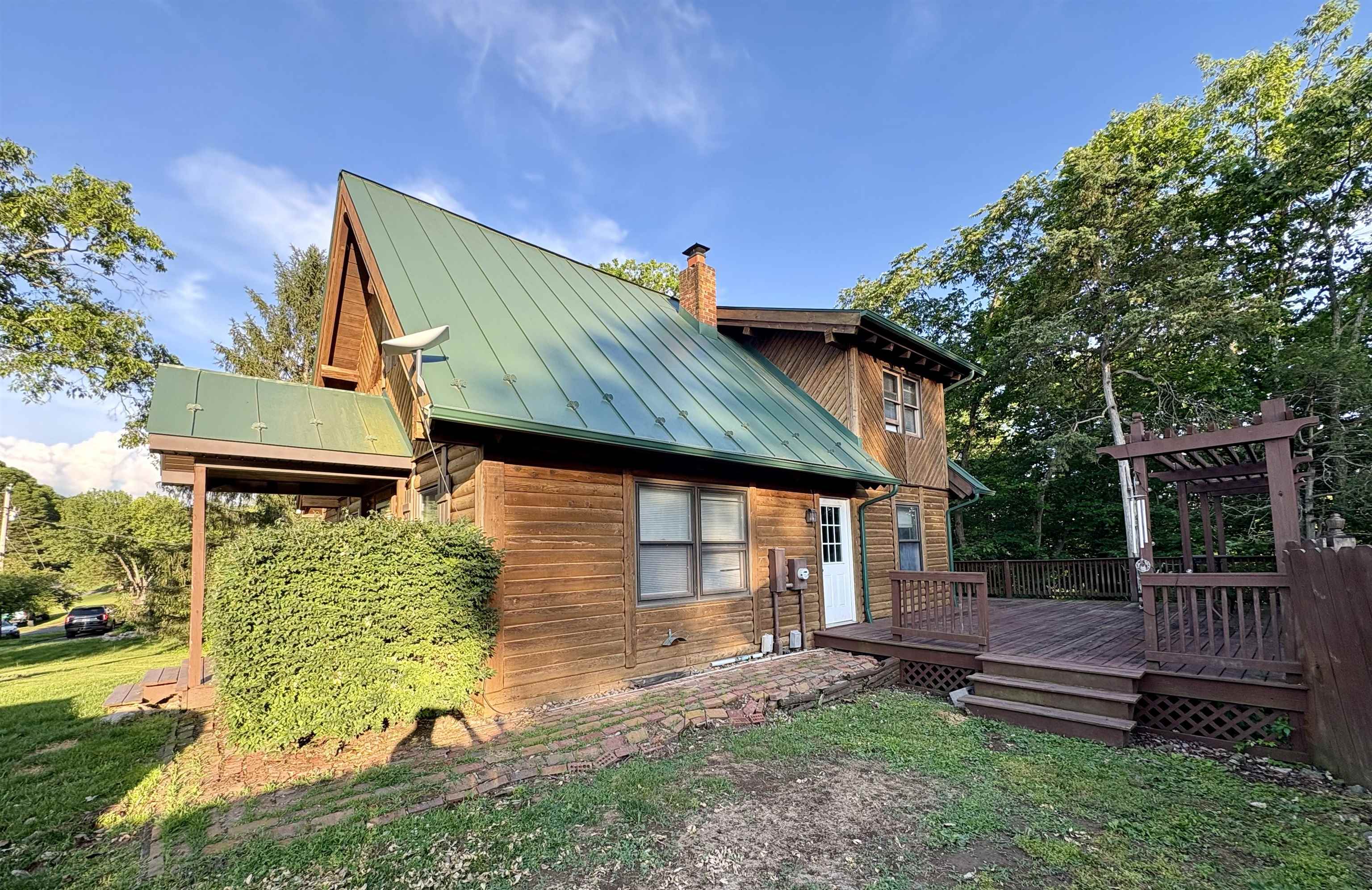 79 RIVER RIDGE RD, VERONA, Virginia 24482, 2 Bedrooms Bedrooms, ,2 BathroomsBathrooms,Residential,79 RIVER RIDGE RD,666013 MLS # 666013