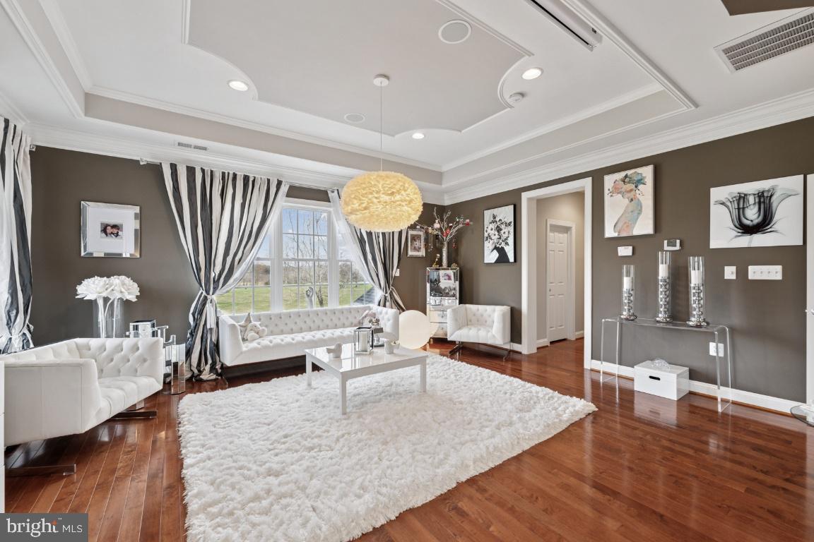 16070 SAINTE MARIE CT, HAMILTON, Virginia 20158, 5 Bedrooms Bedrooms, ,4 BathroomsBathrooms,Residential,For sale,16070 SAINTE MARIE CT,VALO2099960 MLS # VALO2099960