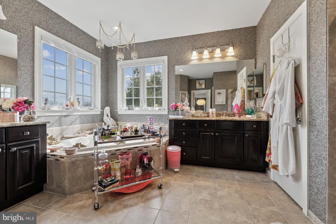 16070 SAINTE MARIE CT, HAMILTON, Virginia 20158, 5 Bedrooms Bedrooms, ,4 BathroomsBathrooms,Residential,For sale,16070 SAINTE MARIE CT,VALO2099960 MLS # VALO2099960