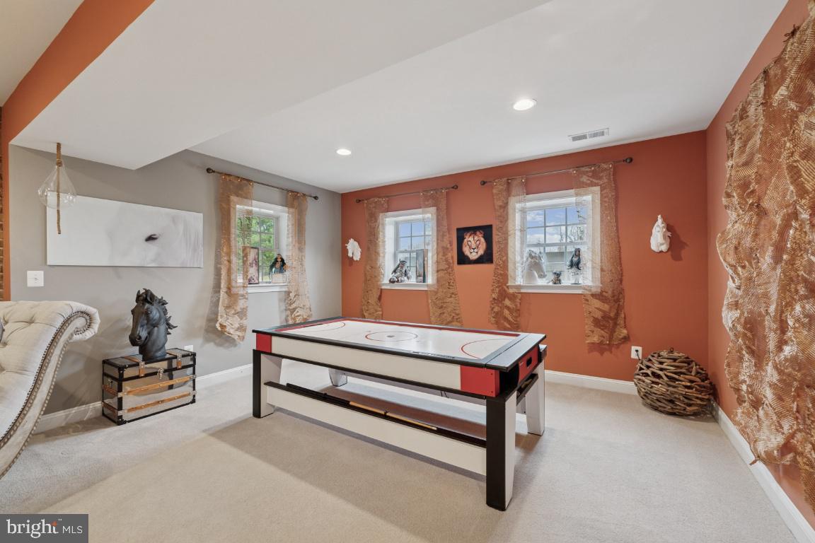16070 SAINTE MARIE CT, HAMILTON, Virginia 20158, 5 Bedrooms Bedrooms, ,4 BathroomsBathrooms,Residential,For sale,16070 SAINTE MARIE CT,VALO2099960 MLS # VALO2099960