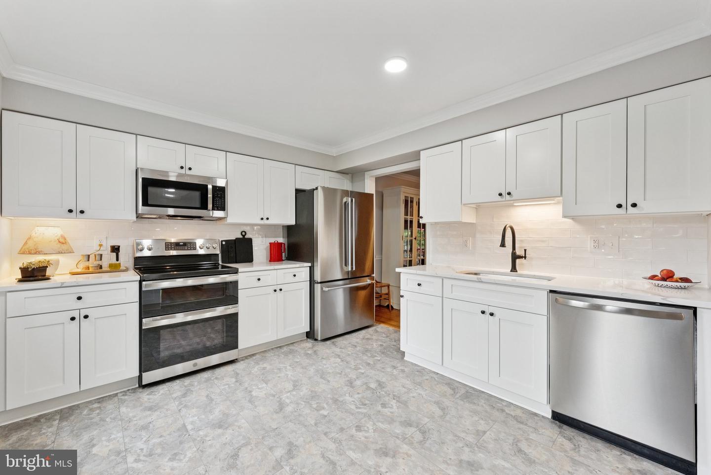121 HARRISON ST NE, LEESBURG, Virginia 20176, 3 Bedrooms Bedrooms, ,3 BathroomsBathrooms,Residential,For sale,121 HARRISON ST NE,VALO2100010 MLS # VALO2100010