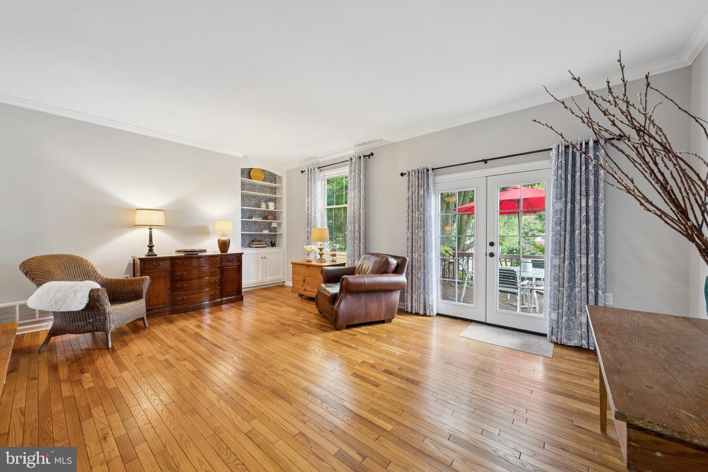121 HARRISON ST NE, LEESBURG, Virginia 20176, 3 Bedrooms Bedrooms, ,3 BathroomsBathrooms,Residential,For sale,121 HARRISON ST NE,VALO2100010 MLS # VALO2100010