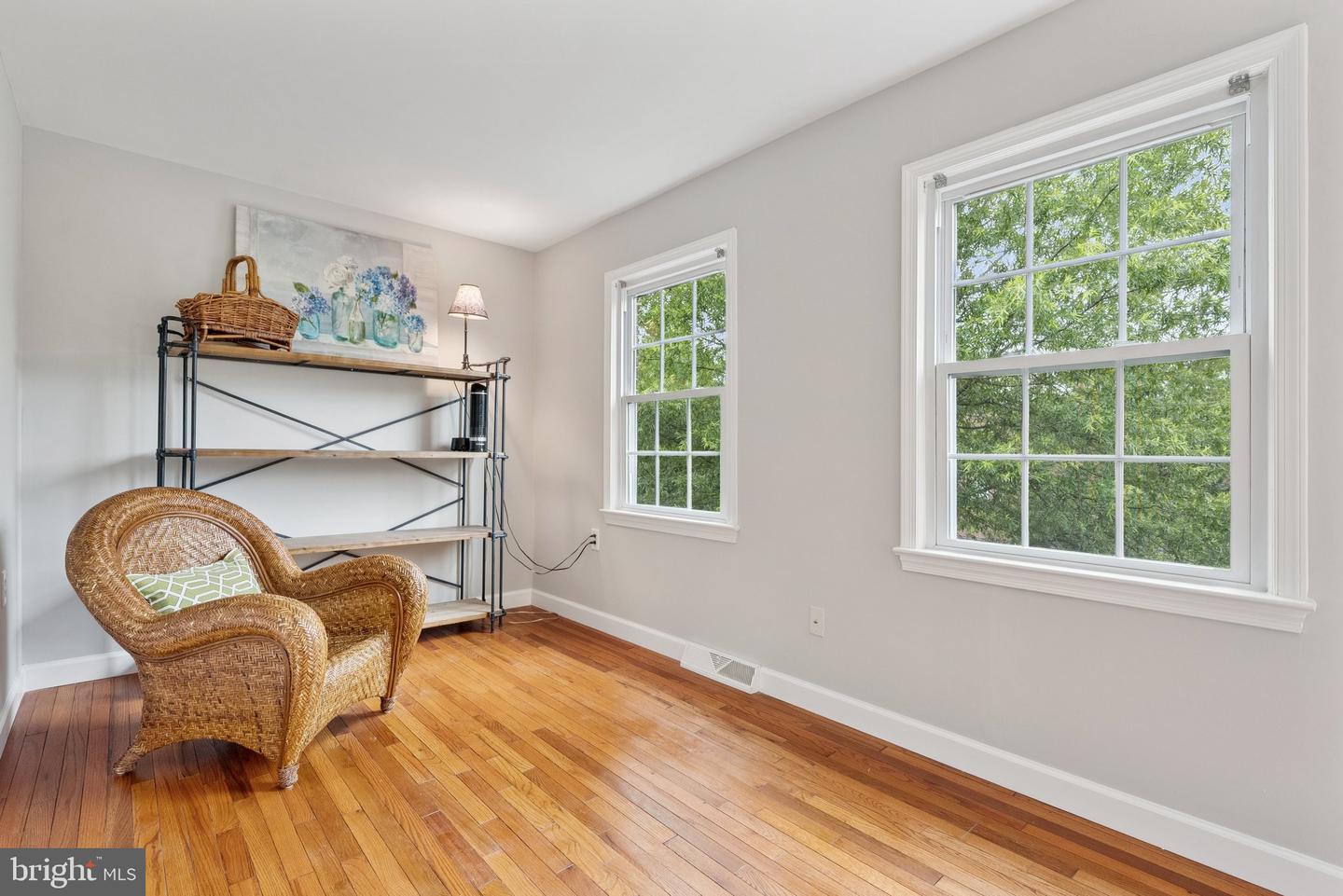 121 HARRISON ST NE, LEESBURG, Virginia 20176, 3 Bedrooms Bedrooms, ,3 BathroomsBathrooms,Residential,For sale,121 HARRISON ST NE,VALO2100010 MLS # VALO2100010