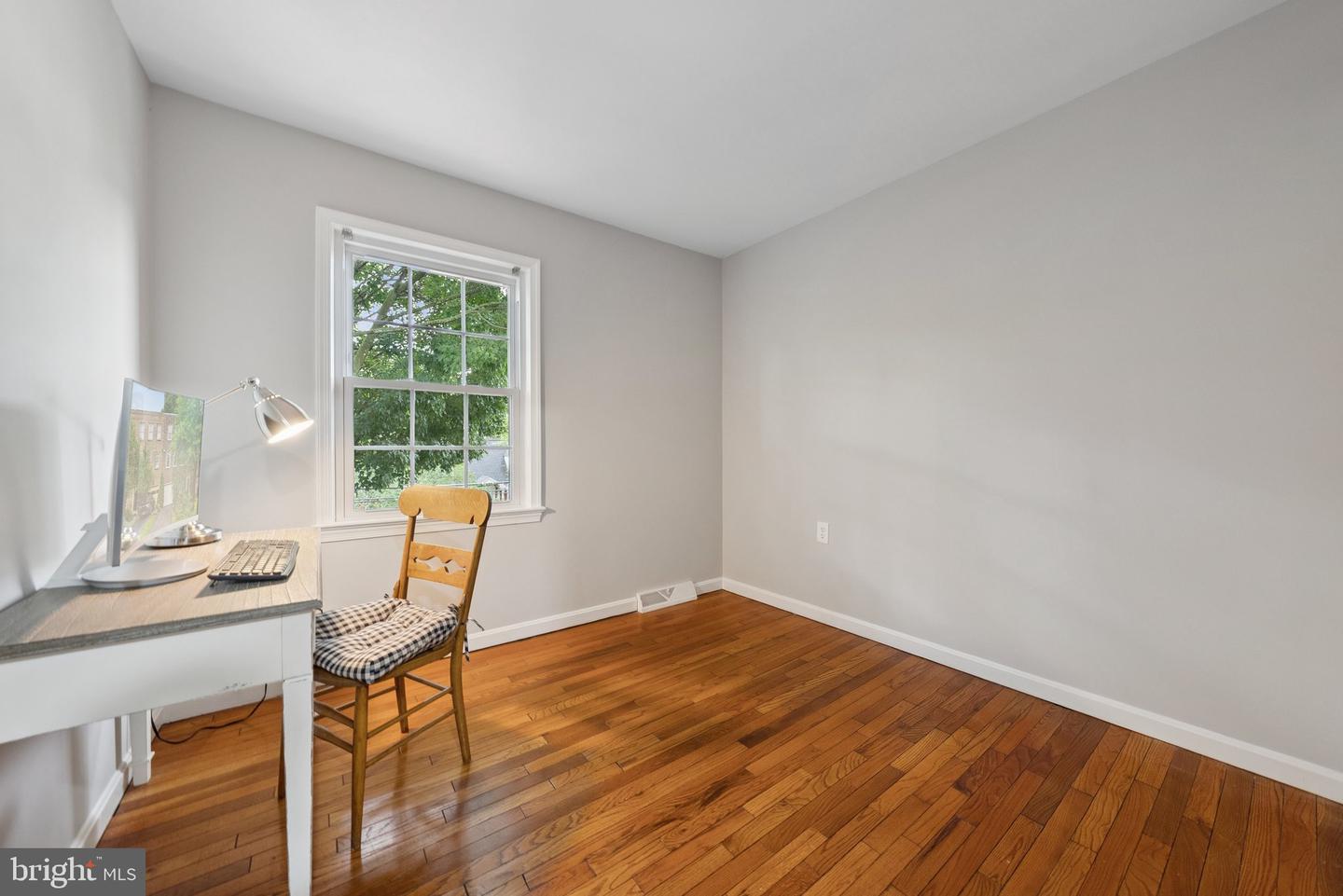121 HARRISON ST NE, LEESBURG, Virginia 20176, 3 Bedrooms Bedrooms, ,3 BathroomsBathrooms,Residential,For sale,121 HARRISON ST NE,VALO2100010 MLS # VALO2100010