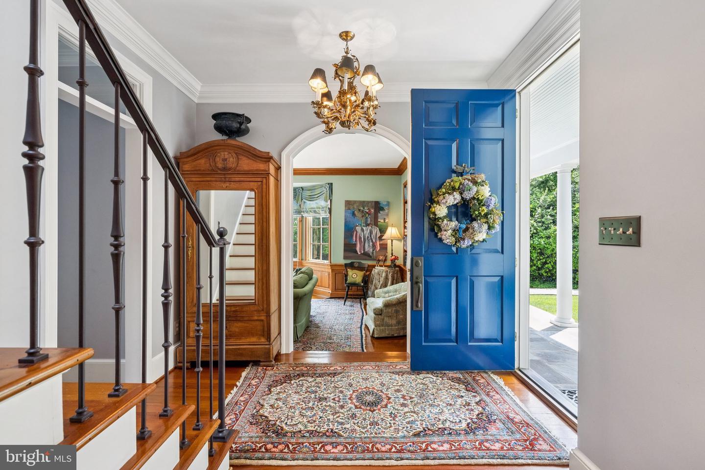 320 1/2 MANSION DR, ALEXANDRIA, Virginia 22302, 4 Bedrooms Bedrooms, ,6 BathroomsBathrooms,Residential,For sale,320 1/2 MANSION DR,VAAX2046736 MLS # VAAX2046736